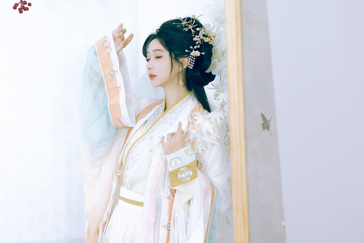 图片[20]-YiTuYu艺图语 Vol.6689 Qi Luo Sheng De Xiao Su Su[29P]-六色网