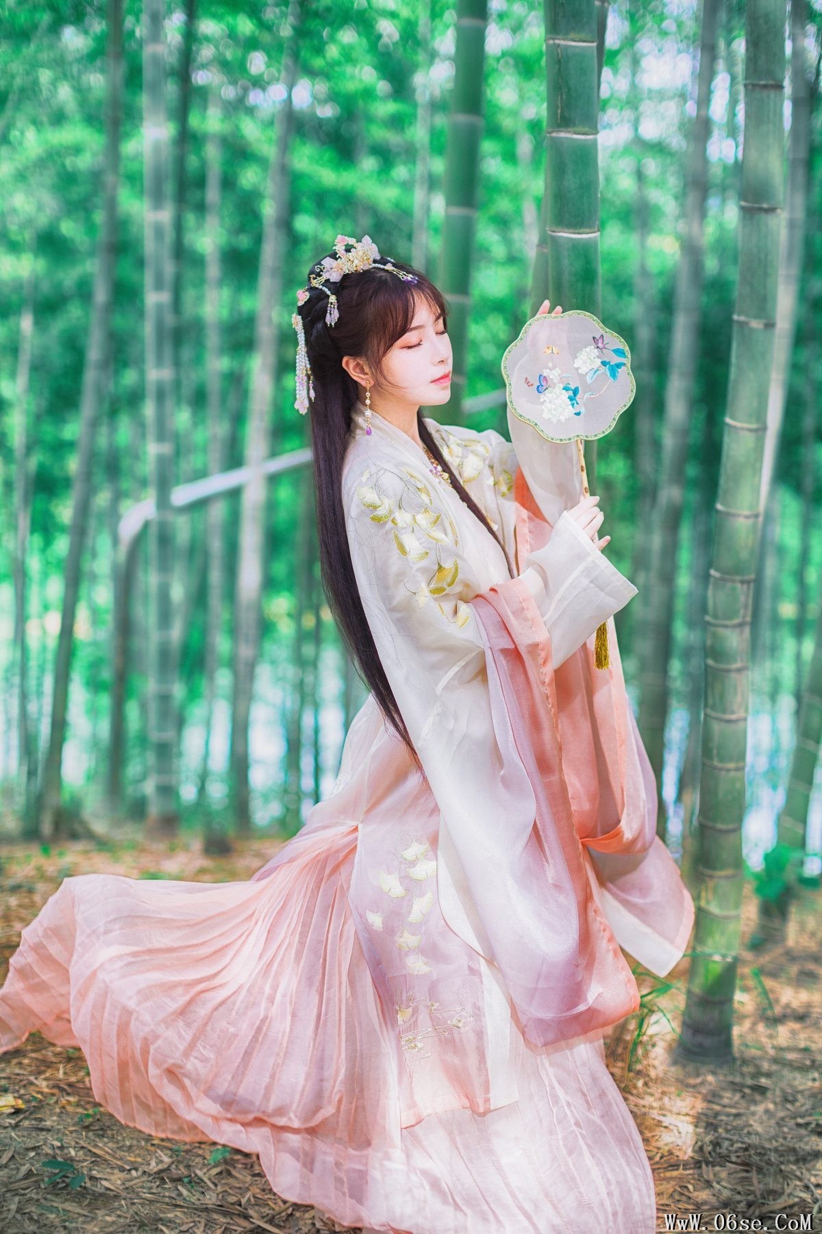图片[5]-YiTuYu艺图语 Vol.5707 Gong Zi Bu Huai[23P]-六色网