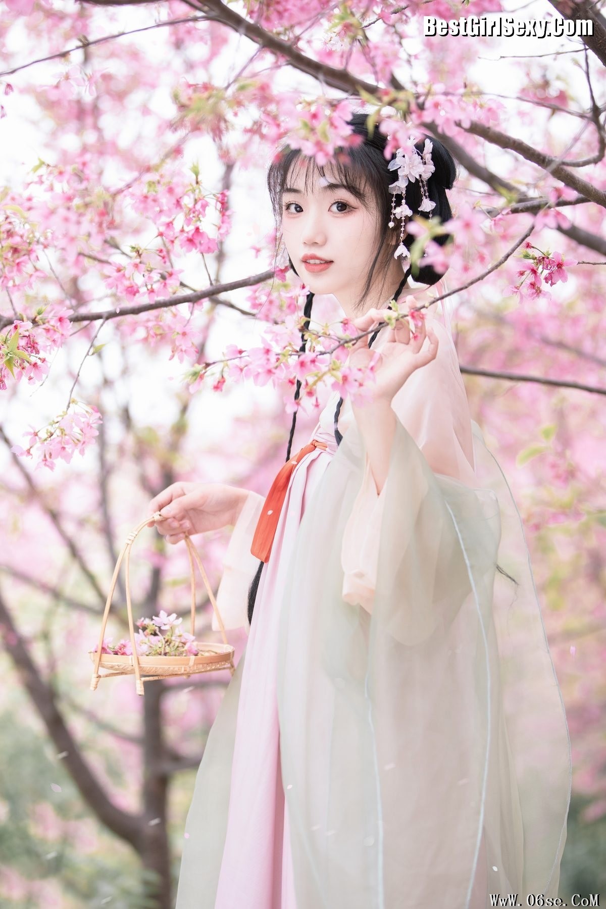 图片[32]-YiTuYu艺图语 Vol.3853 Wan Jiang Ting[33P]-六色网