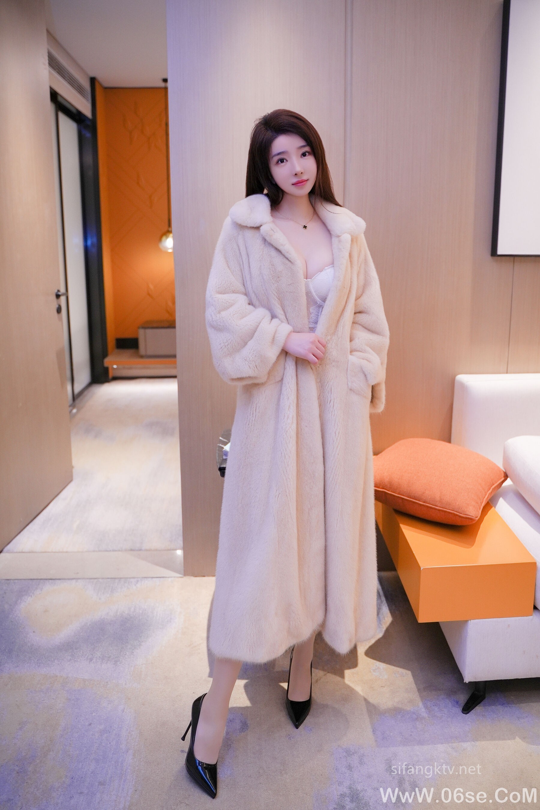 图片[7]-私购流出 NO.8013 雨儿酱eve《私购流出》[90P + 1V]-六色网
