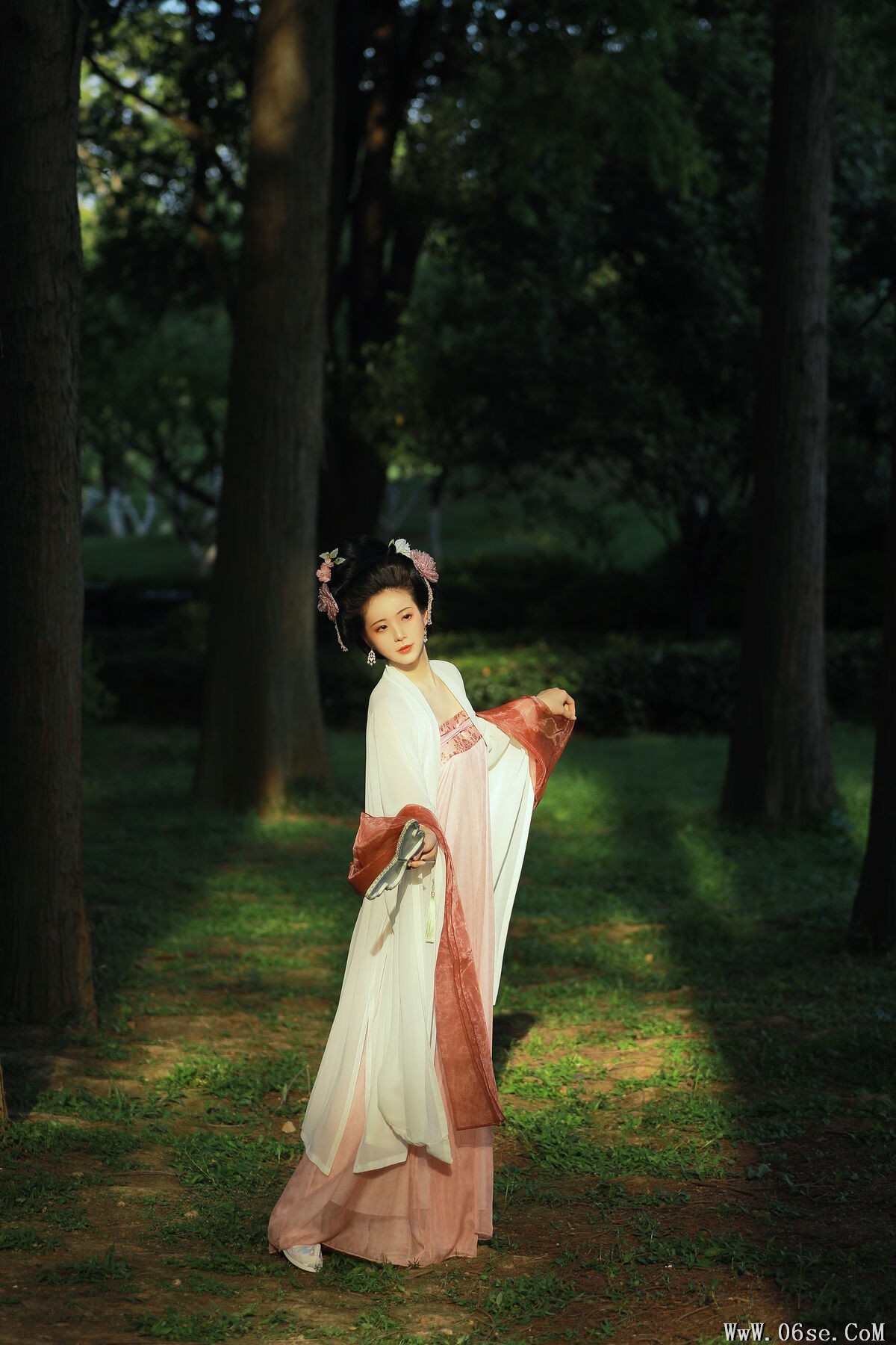 图片[22]-YiTuYu艺图语 Vol.6853 Ruan Yu[24P]-六色网