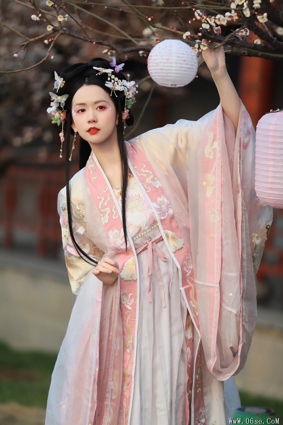 图片[35]-YiTuYu艺图语 Vol.5471 Ce Er Qing Xin Ting[36P]-六色网