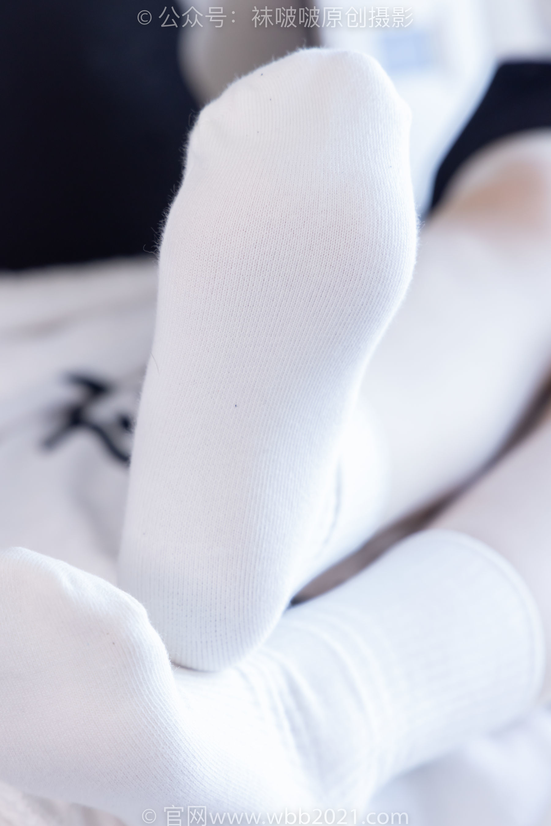 图片[119]-BoBoSocks袜啵啵 No.368 甜甜圈 -运动鞋、白棉袜、油亮肉丝[160P]-六色网
