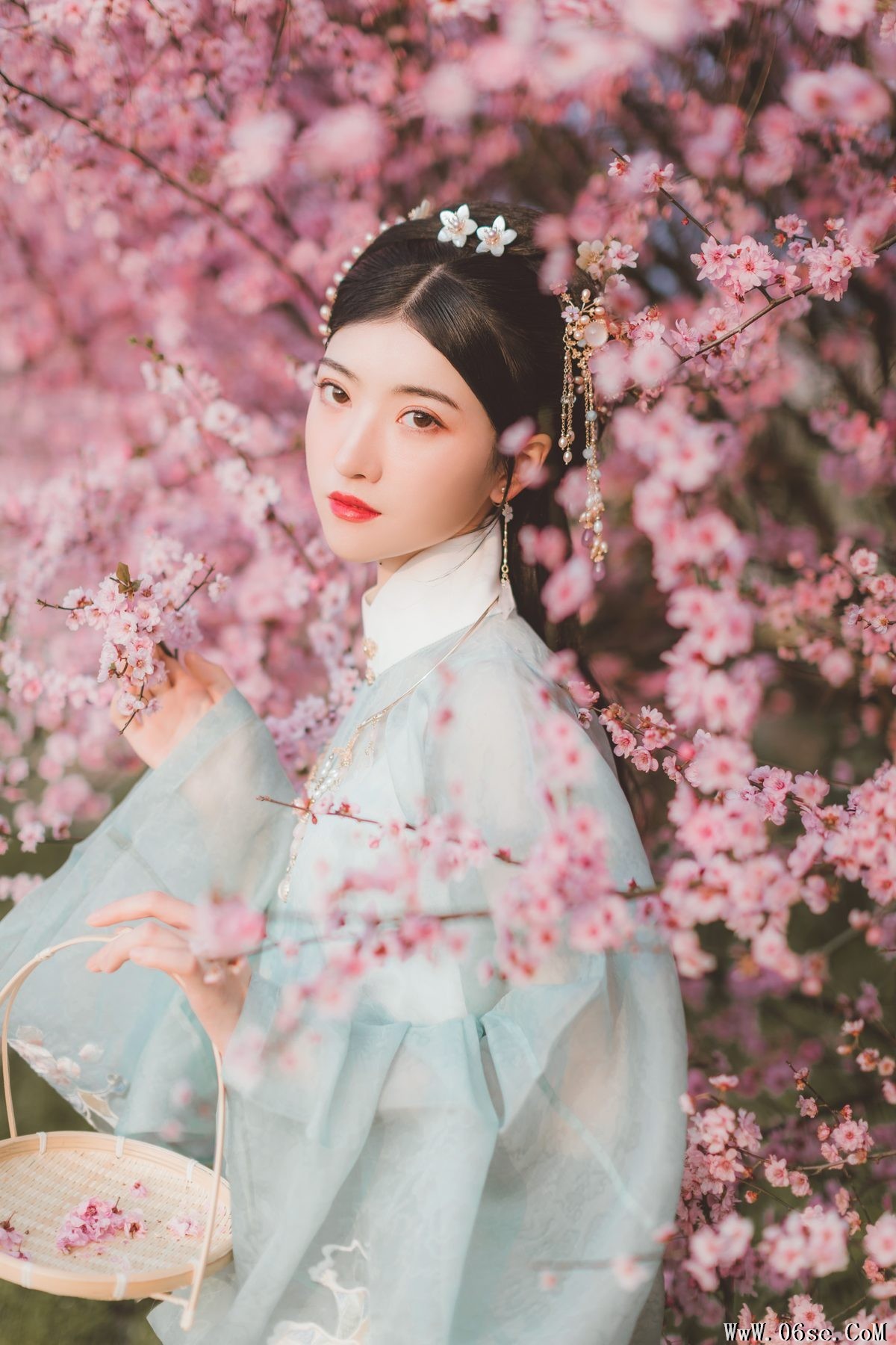 图片[4]-YiTuYu艺图语 Vol.4938 Dang Chu Jiao Ren Jia Xiao Tian Tian[22P]-六色网