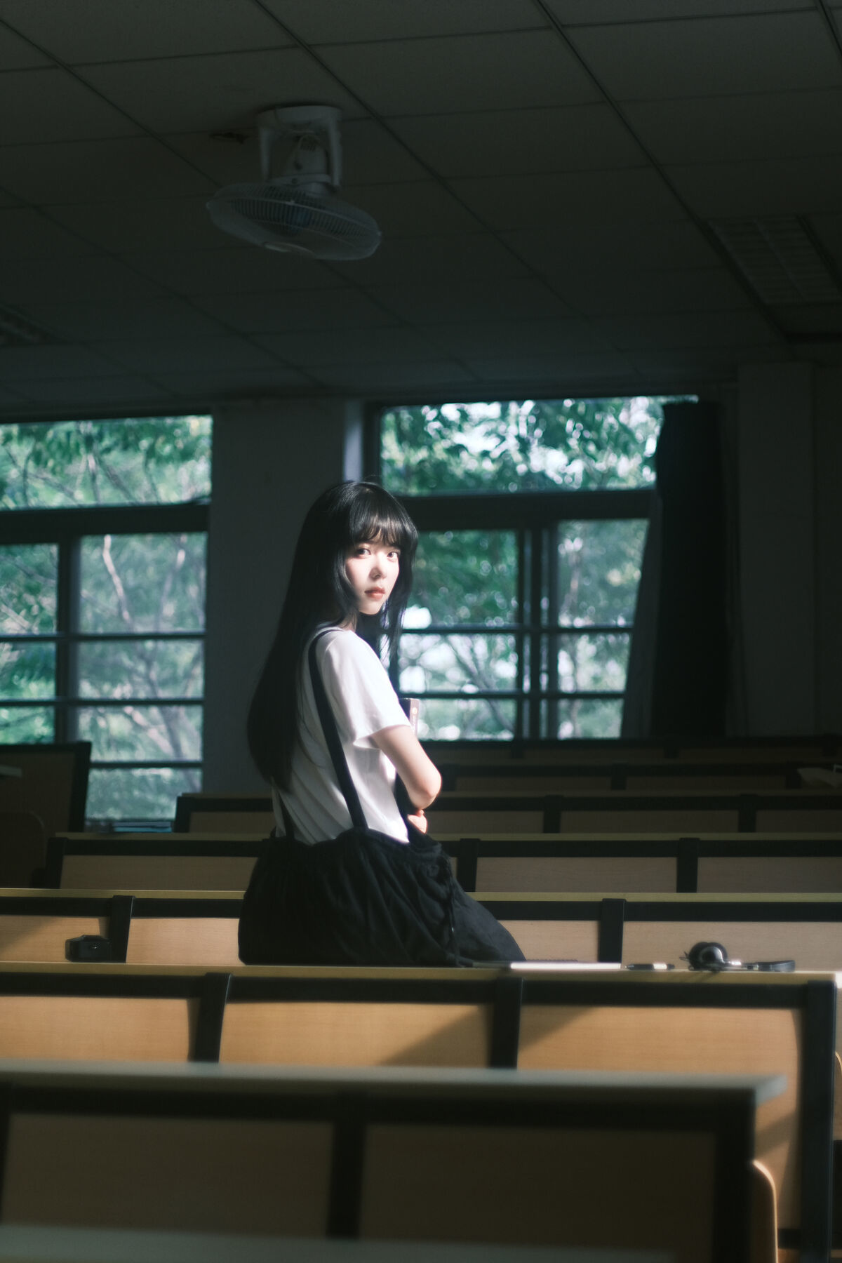 图片[27]-YiTuYu艺图语 Vol.7297 Jiang Jiang Guo[33P]-六色网