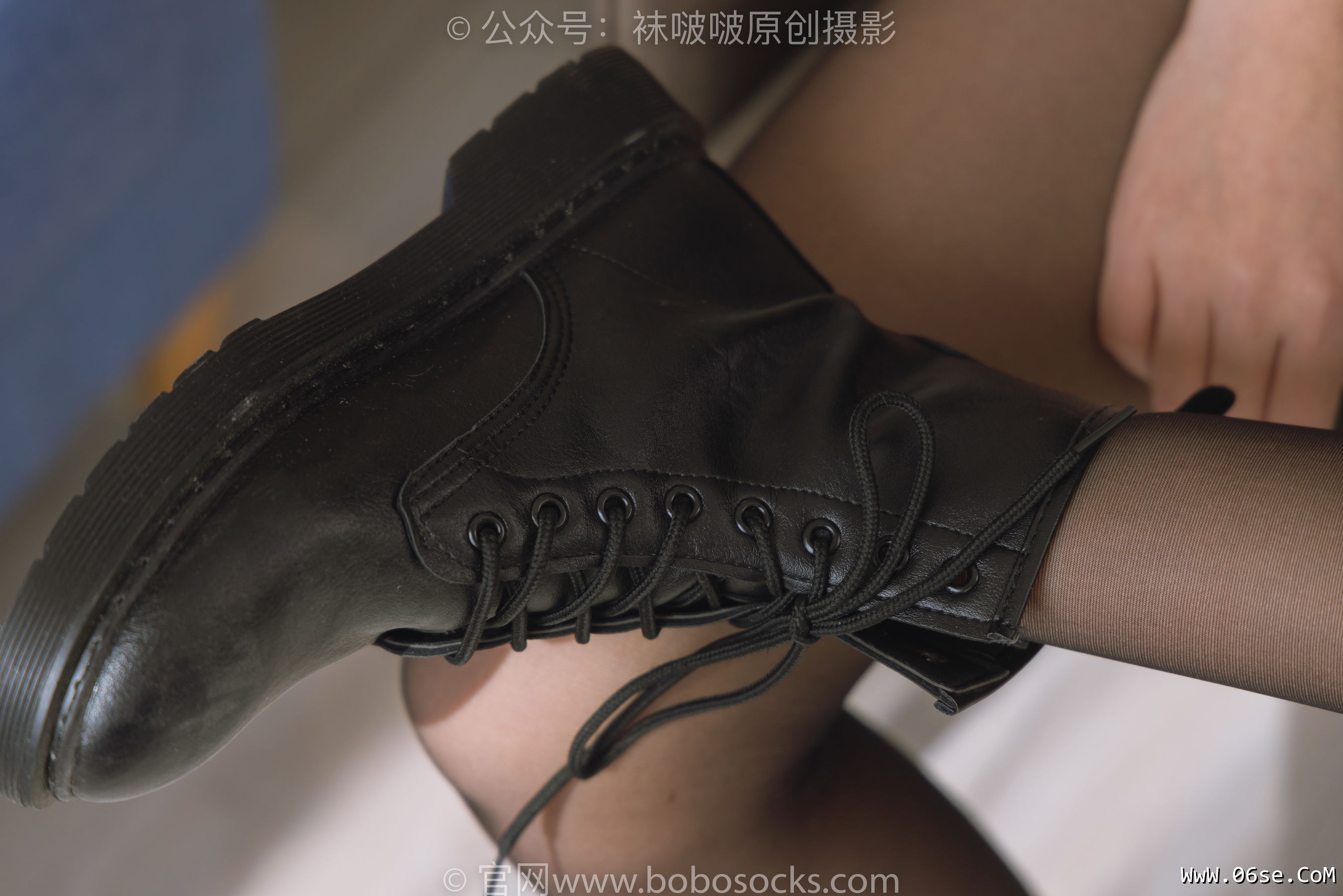 图片[13]-BoBoSocks袜啵啵 No.203 三双靴子、黑丝、网袜[144P]-六色网