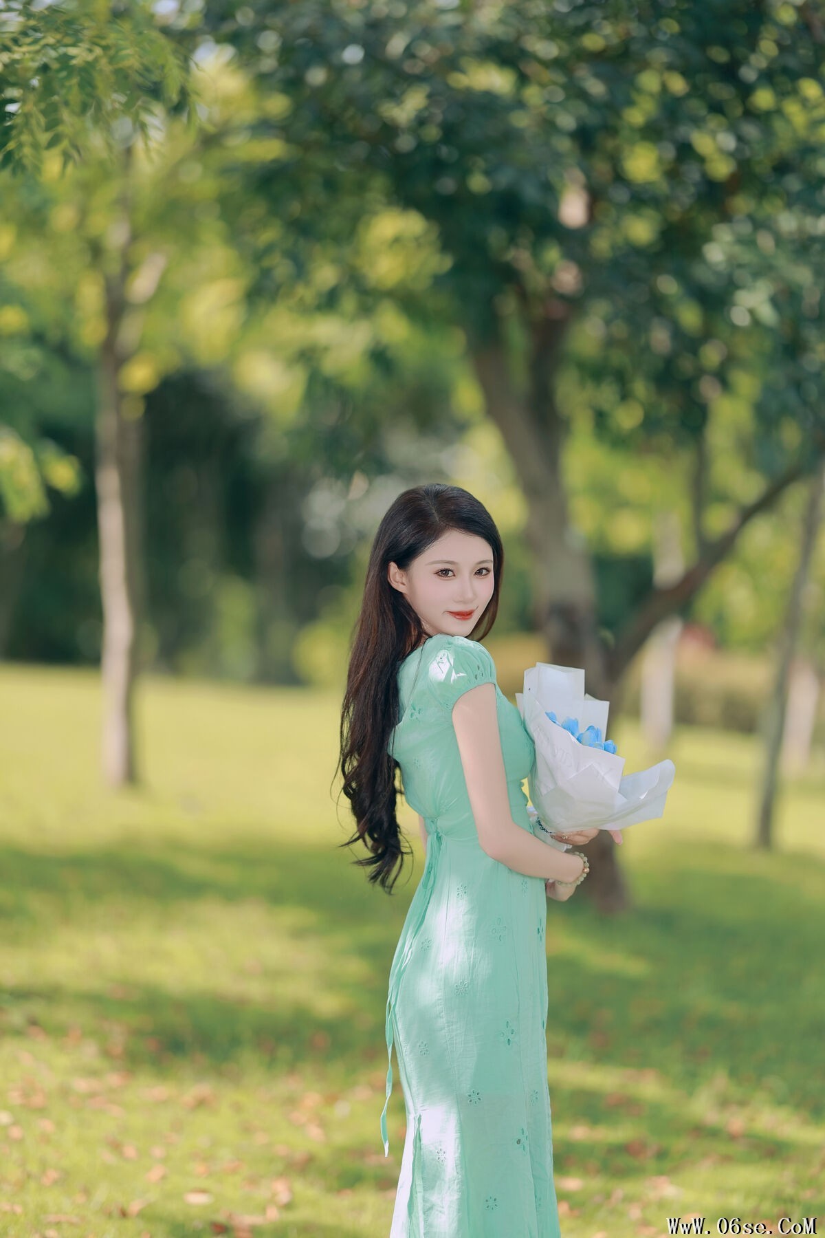 图片[28]-YiTuYu艺图语 Vol.7492 Liu Liu[32P]-六色网