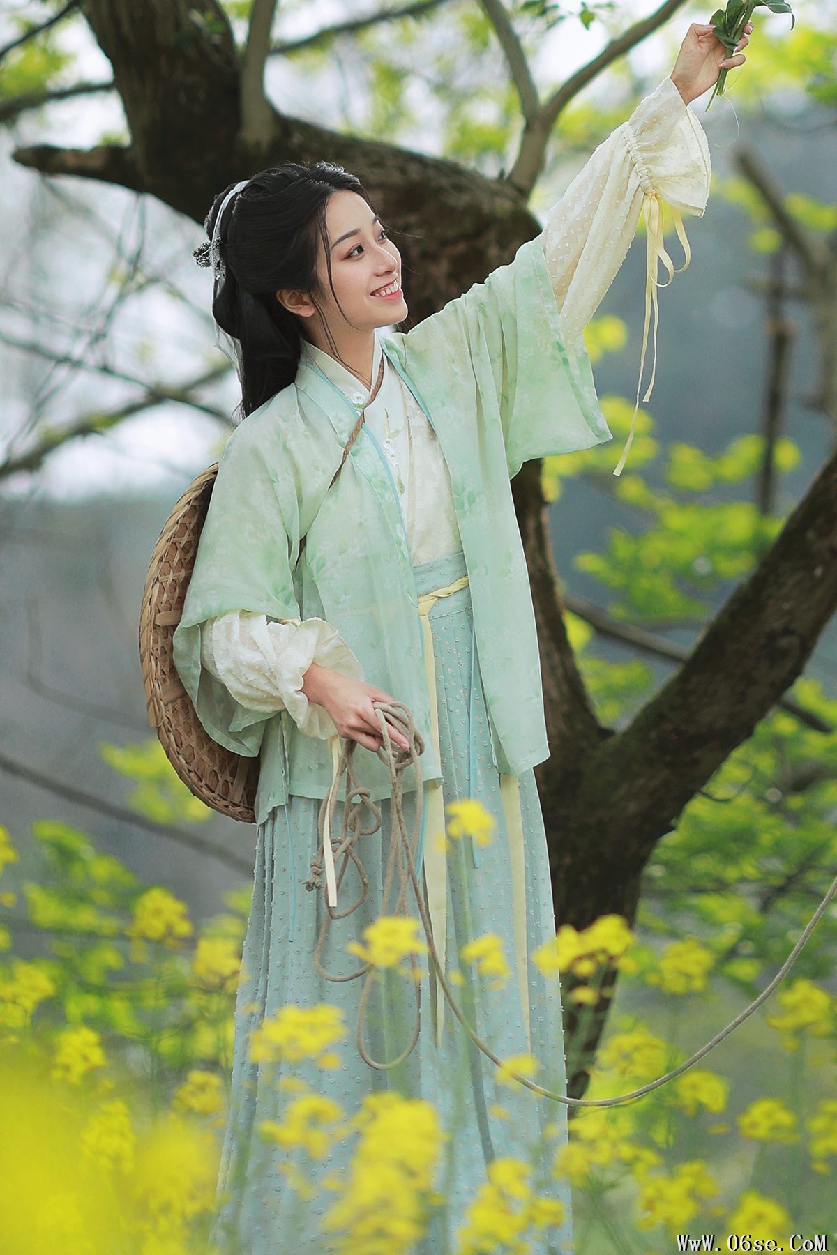 YiTuYu艺图语 Vol.3659 Xiao Qing Han Ya[23P]-六色网