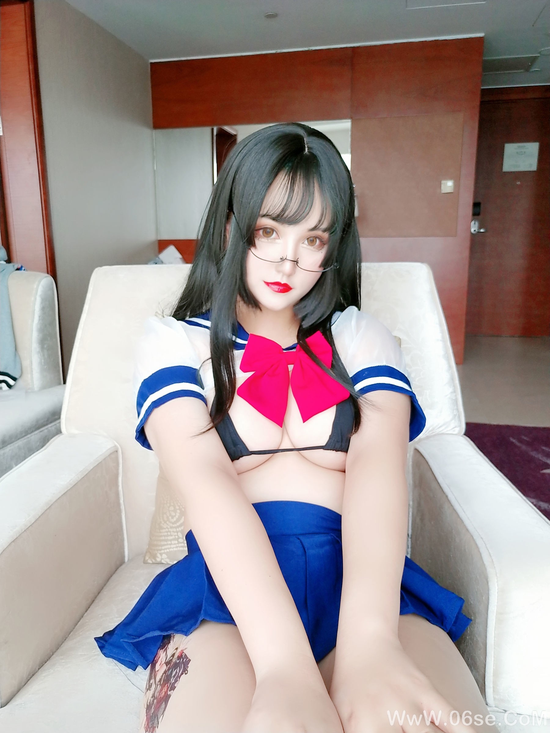 夏鸽鸽不想起床 透明jk[36P]-六色网