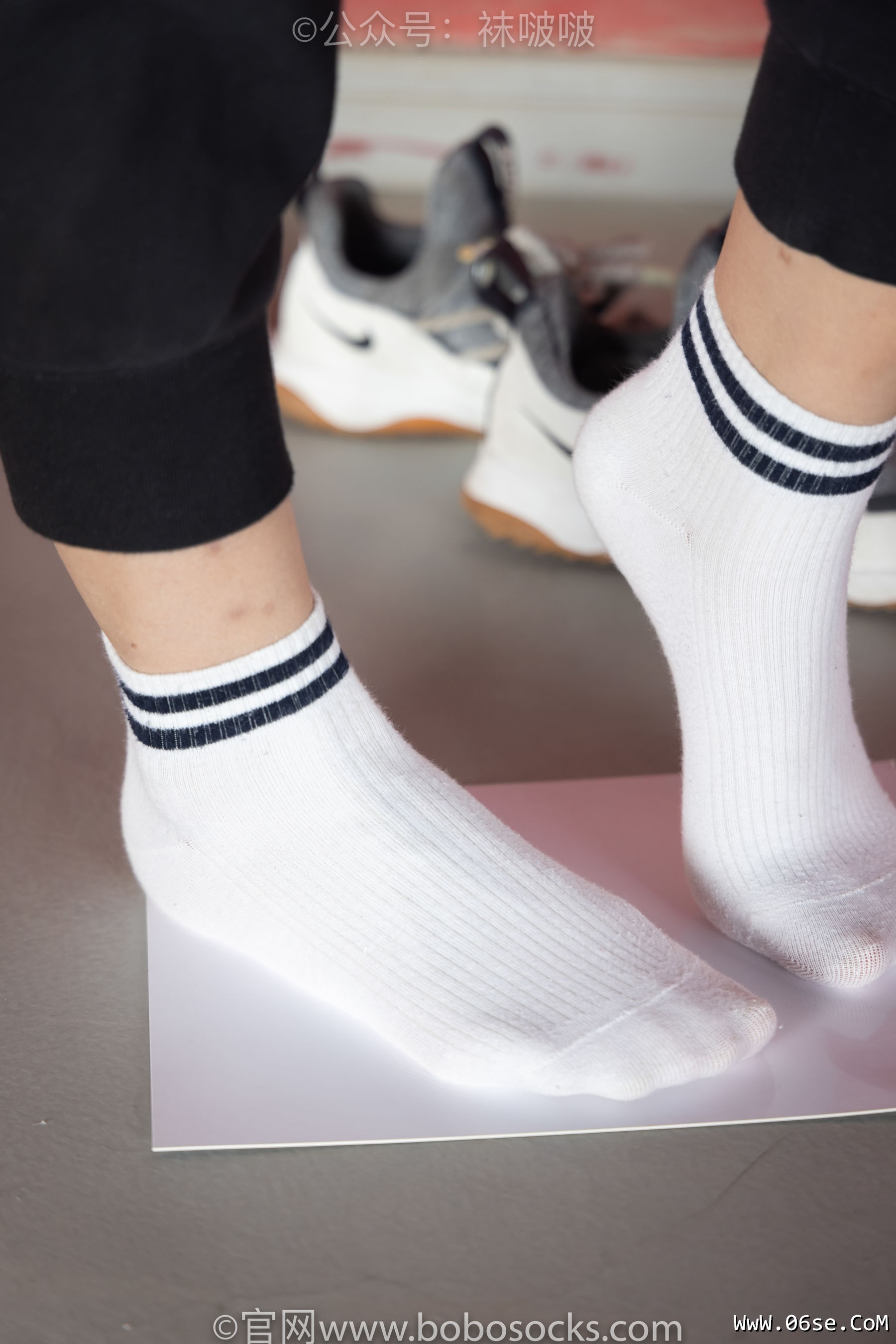 图片[70]-BoBoSocks袜啵啵 No.018 木木-运动鞋、白棉袜、裸足[136P]-六色网