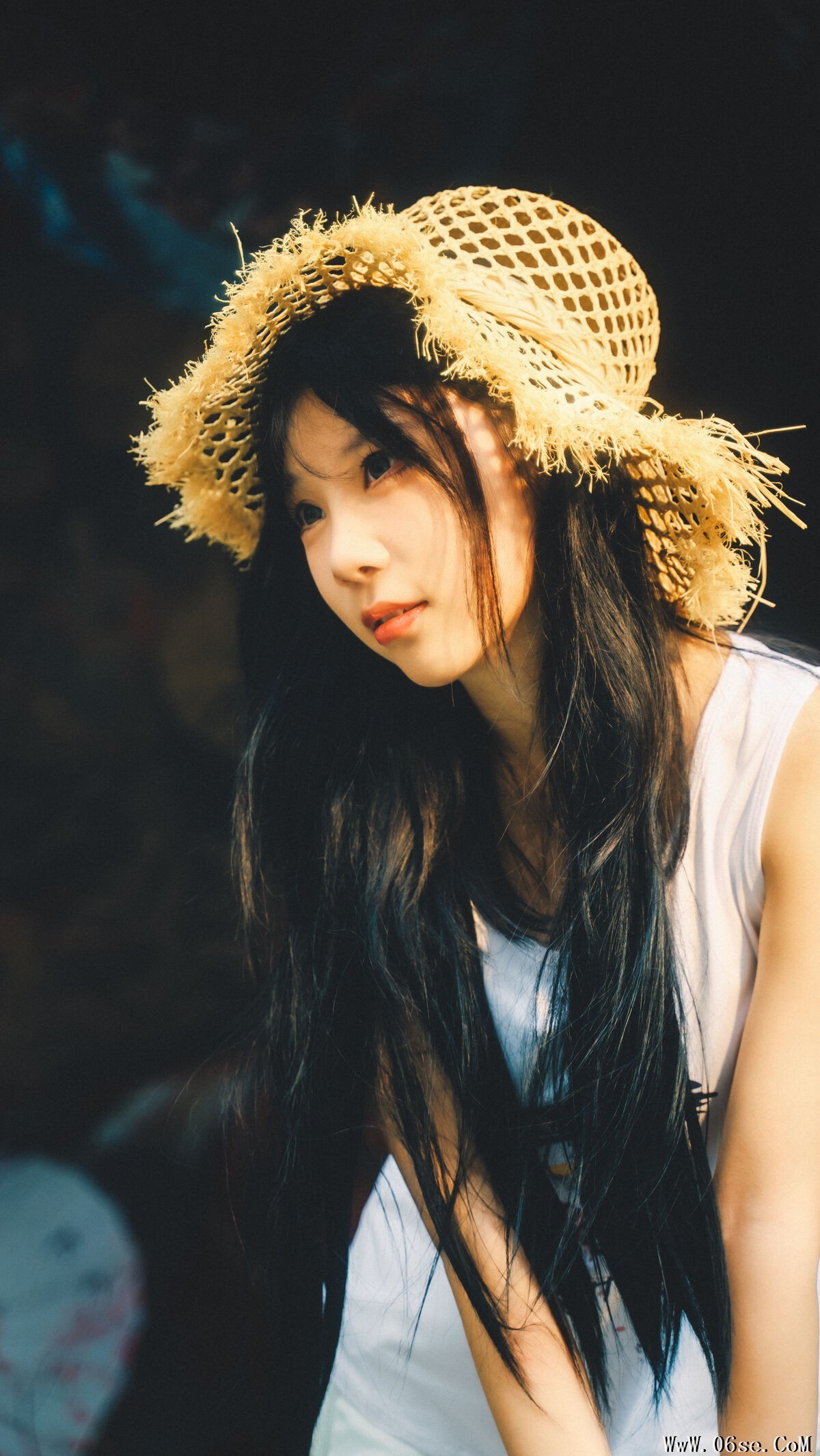 图片[4]-YiTuYu艺图语 Vol.7513 Zou Zou[36P]-六色网