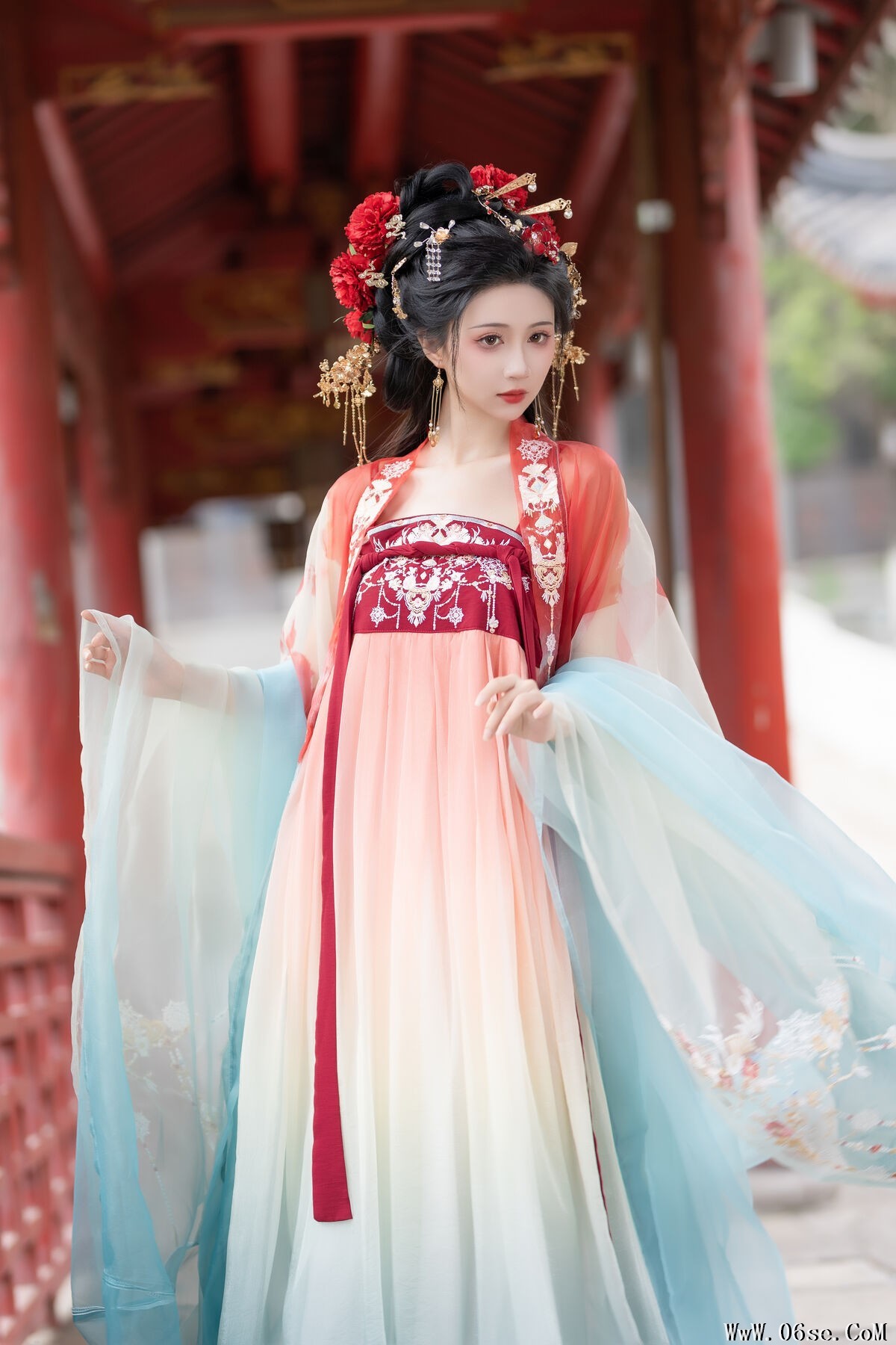 图片[22]-YiTuYu艺图语 Vol.7208 Qi Luo Sheng De Xiao Su Su[28P]-六色网