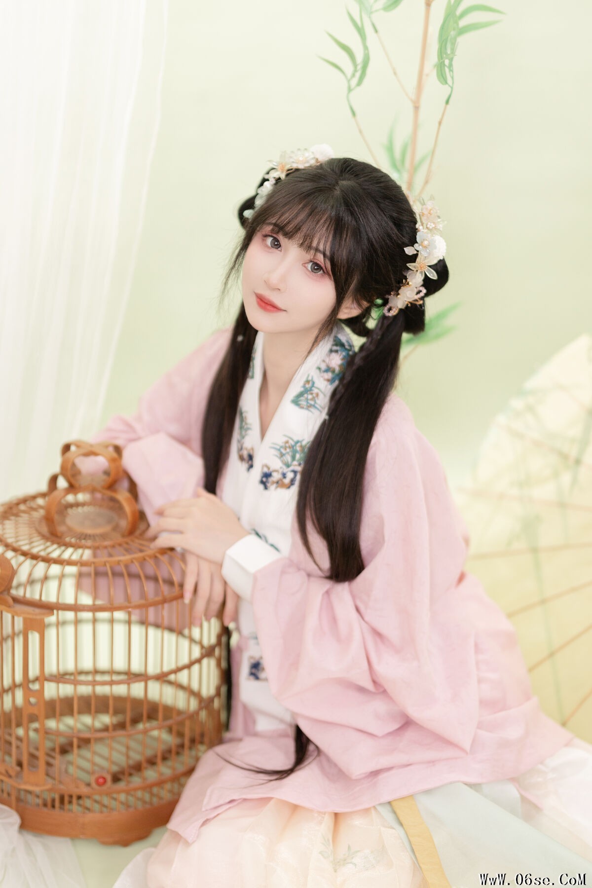 图片[28]-YiTuYu艺图语 Vol.7125 Qi Luo Sheng De Xiao Su Su[28P]-六色网