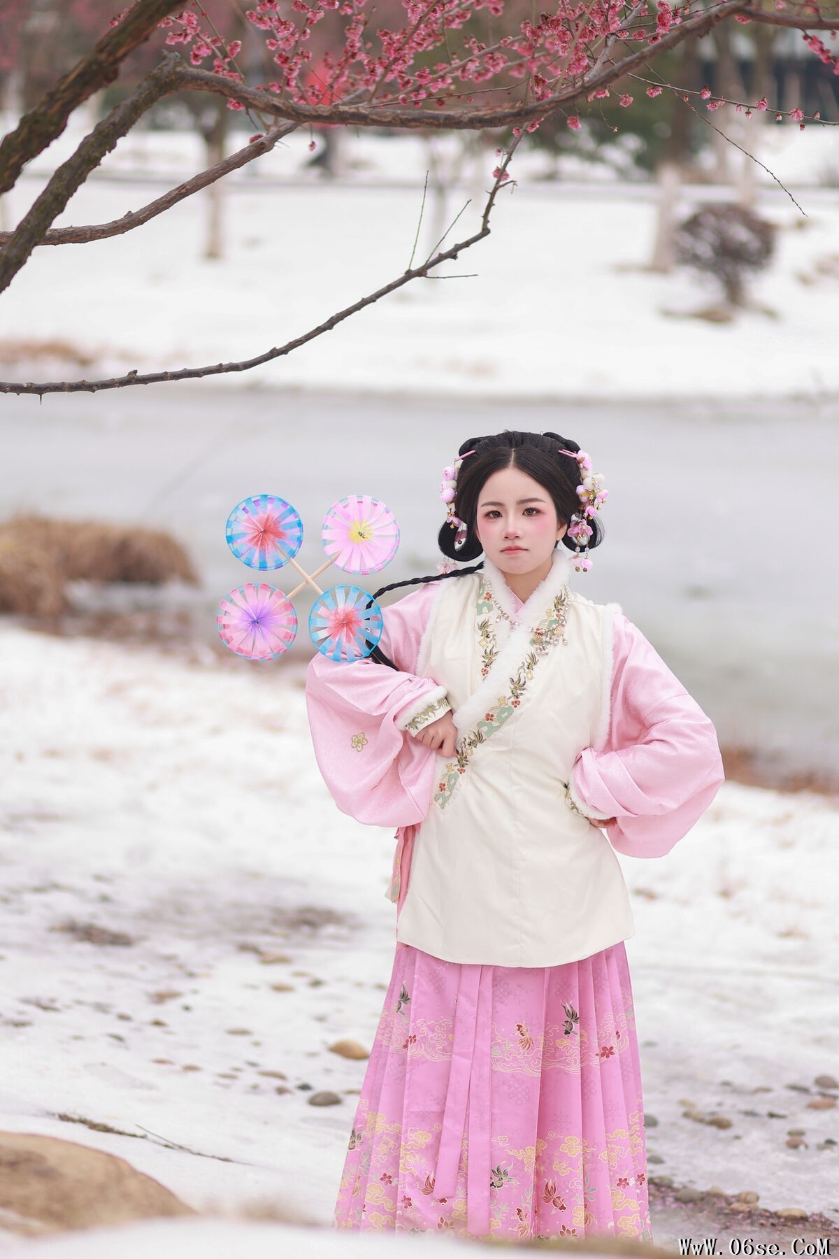 图片[24]-YiTuYu艺图语 Vol.6943 Xiao Du Tong Xue[27P]-六色网