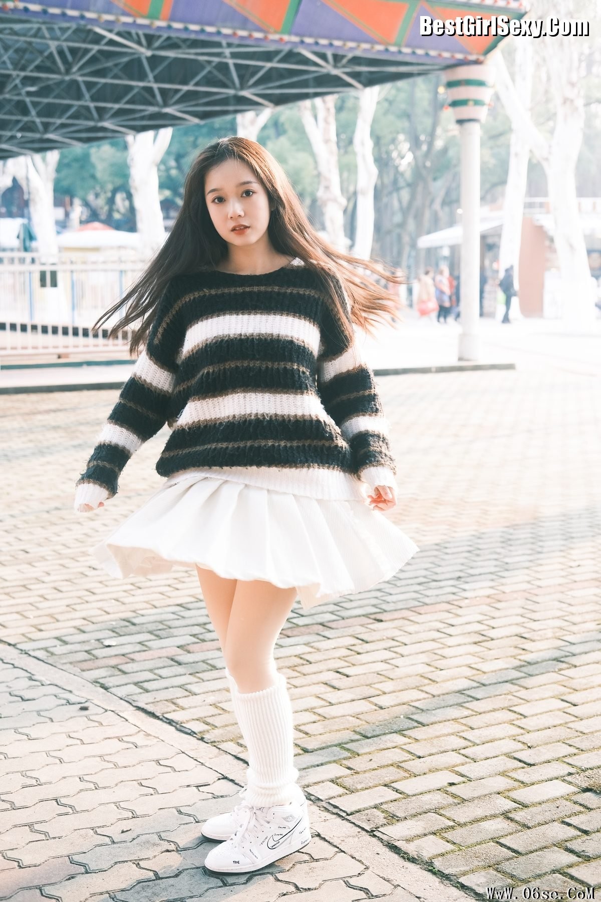 图片[28]-YiTuYu艺图语 Vol.3727 Ge Man Ni Nini[38P]-六色网