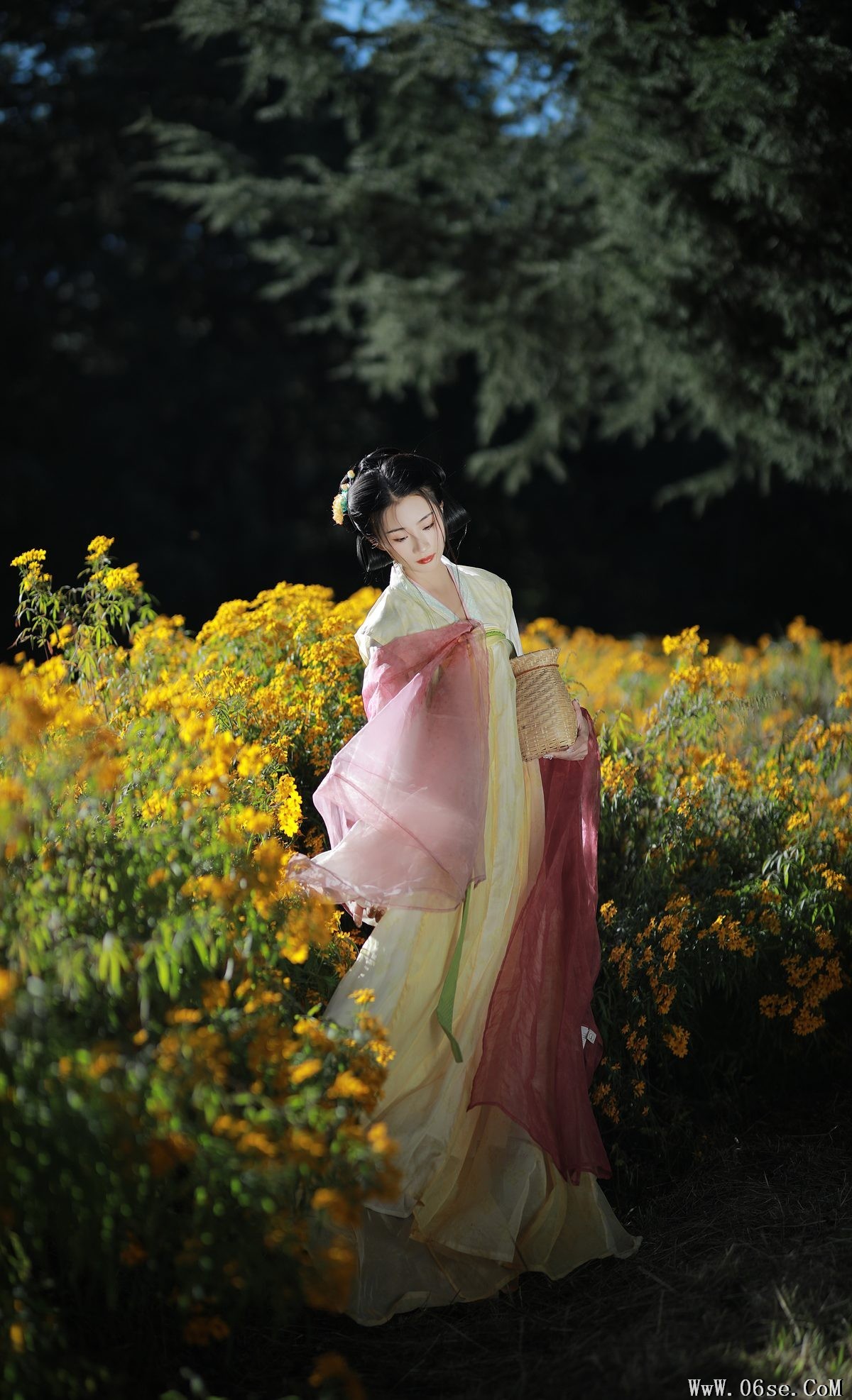 图片[23]-YiTuYu艺图语 Vol.3343 Xiao E Jiang Jiang Jiang[34P]-六色网