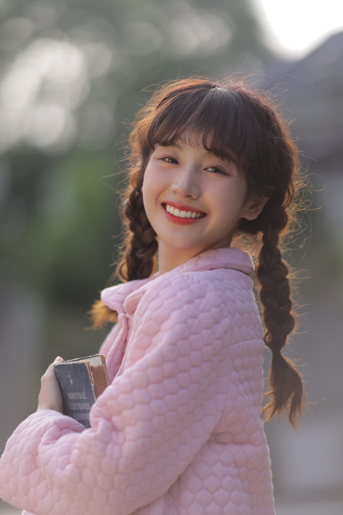 图片[27]-YiTuYu艺图语 Vol.3109 Gu Lin X[38P]-六色网