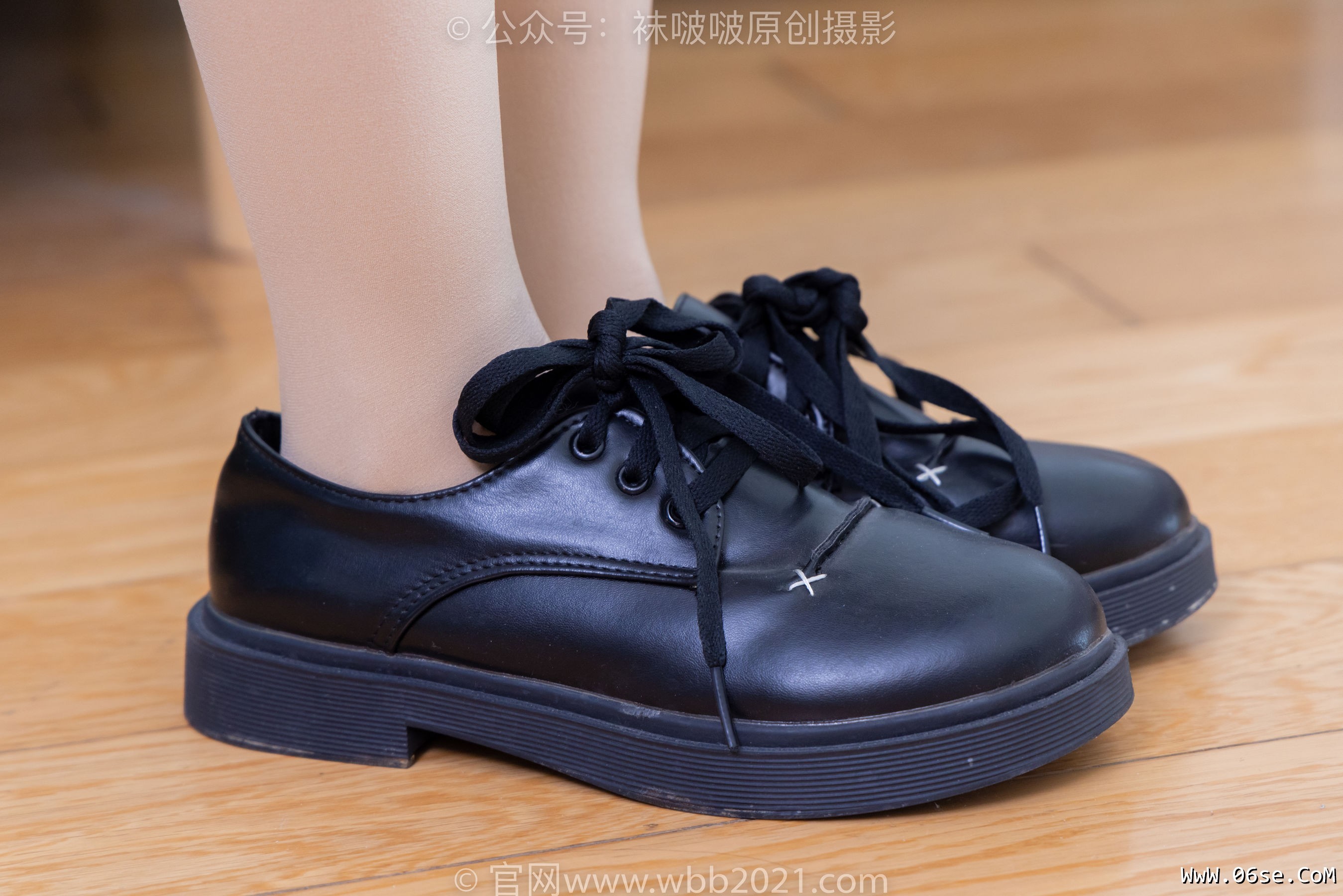 图片[209]-BoBoSocks袜啵啵 No.362 甜甜圈 -两双皮鞋、厚肉丝、厚黑丝、ol制服[230P]-六色网