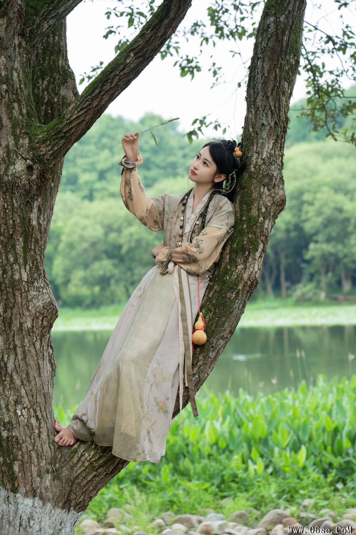 图片[12]-YiTuYu艺图语 Vol.7213 Jiao Yi Zhi Sui Sui[24P]-六色网