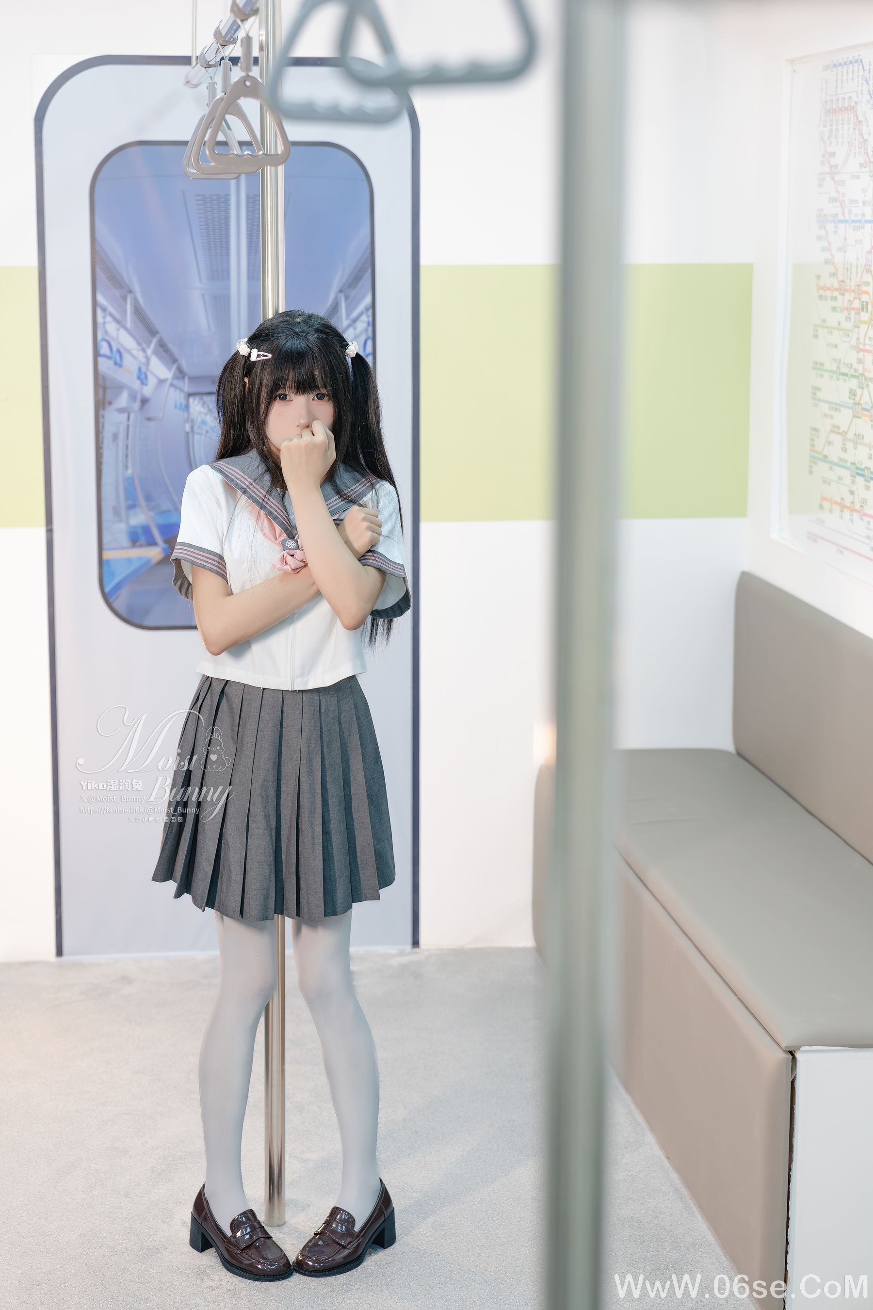 图片[4]-咬一口兔娘 – 地铁萌妹[88P]-六色网