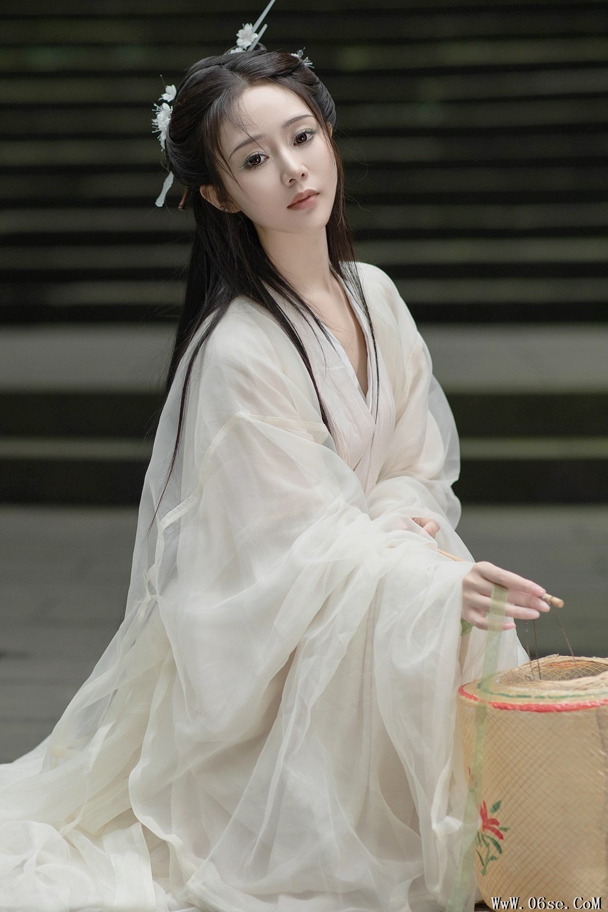 YiTuYu艺图语 Vol.5016 Su Mei Zai Lu Shang[22P]-六色网