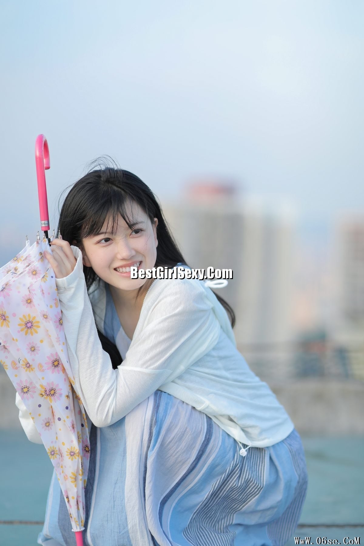 图片[4]-YiTuYu艺图语 Vol.3376 Qiu Yang Yi He[21P]-六色网