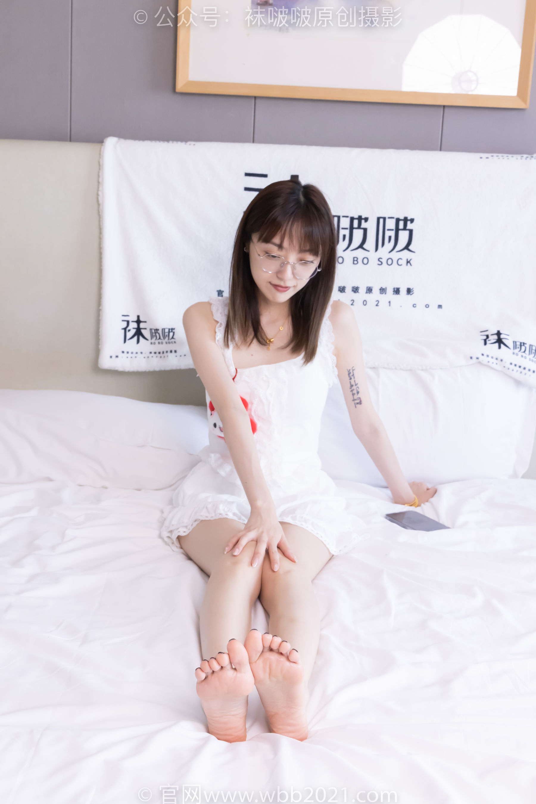 图片[9]-BoBoSocks袜啵啵 No.417 稚予 – 板鞋、白棉袜、裸足、裸足部分脚底抹精油[199P]-六色网