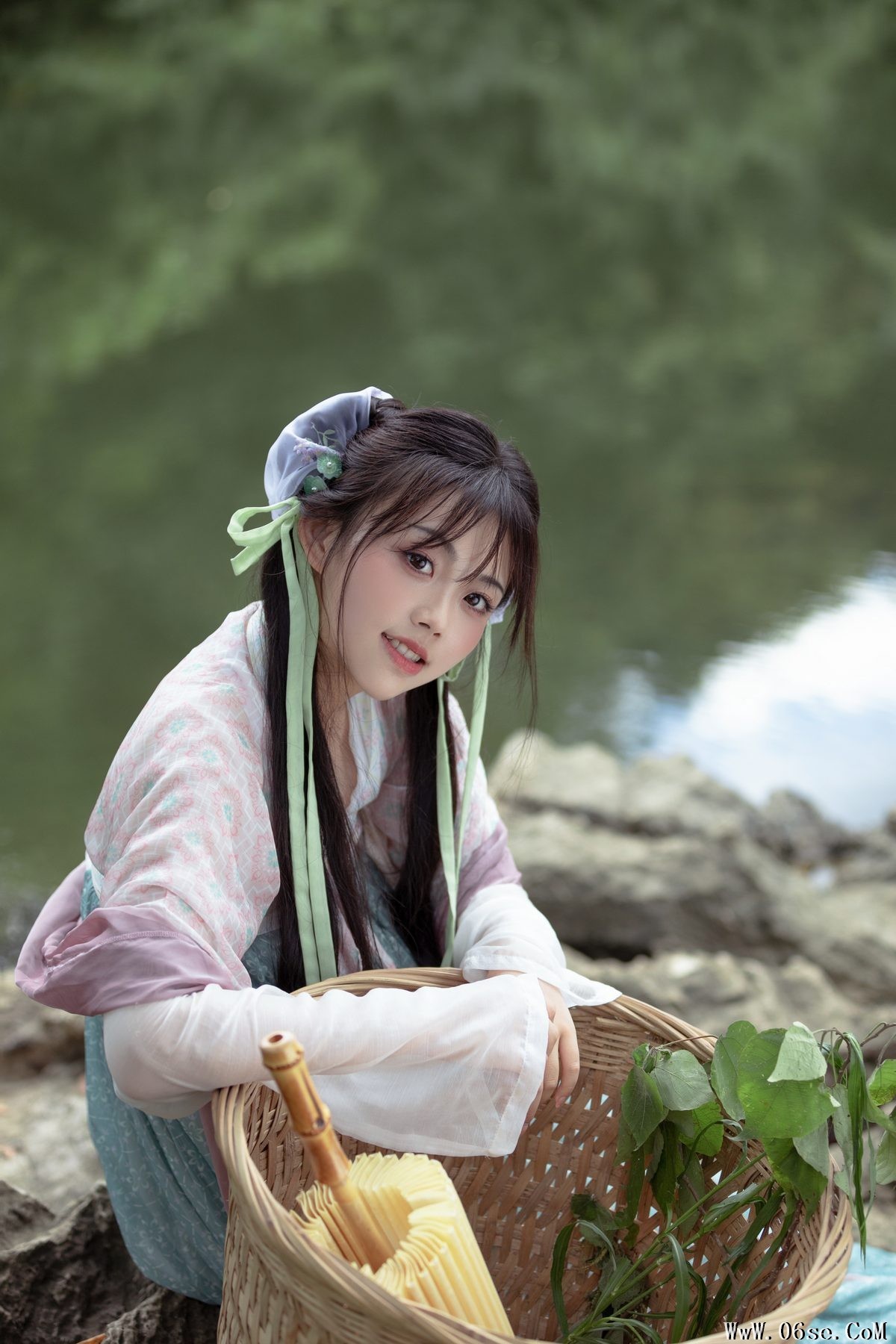 图片[46]-YiTuYu艺图语 Vol.5251 Jin Zou Ba[51P]-六色网