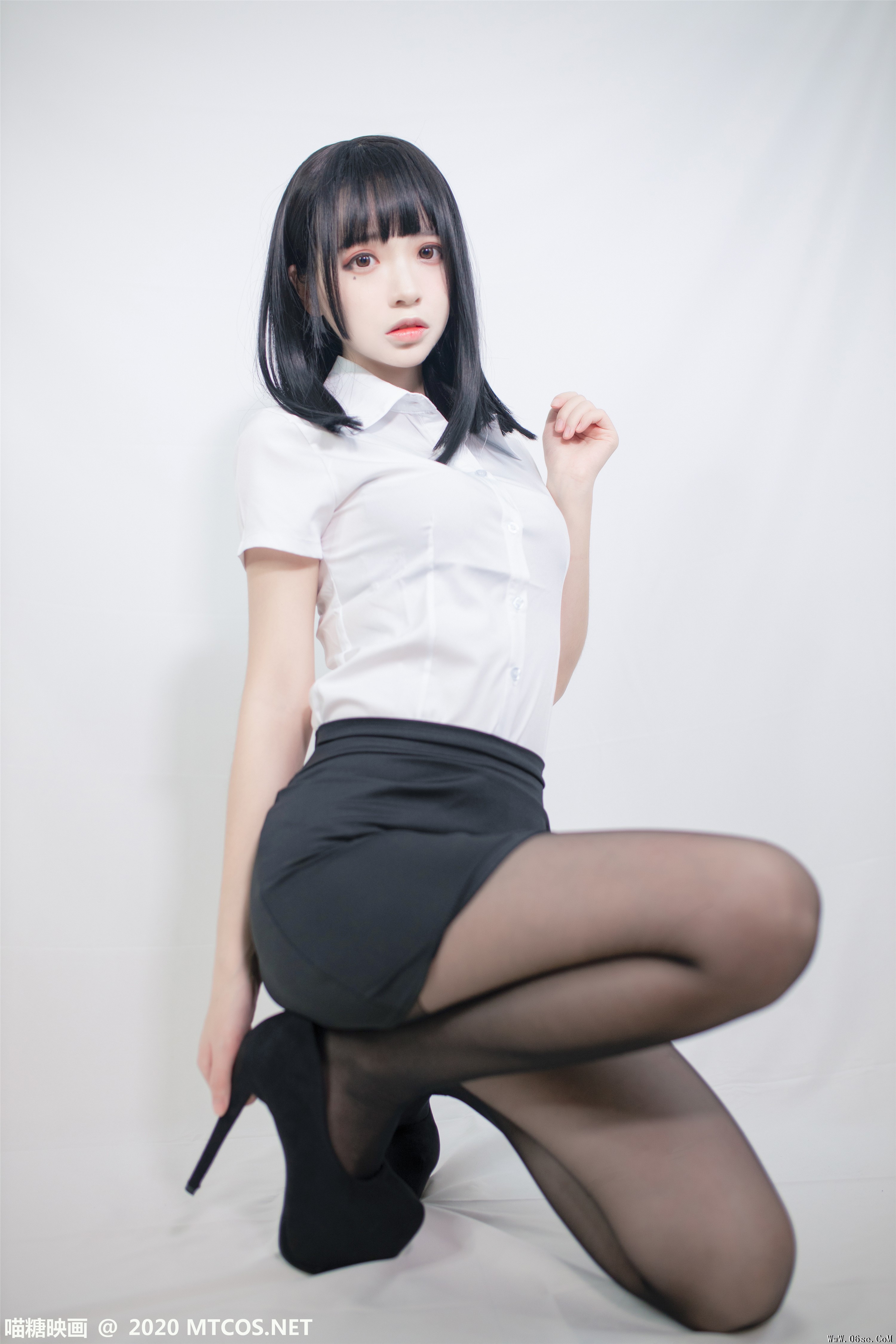 图片[2]-喵糖映画 VOL.291 OL制服 [22P-116MB]-六色网