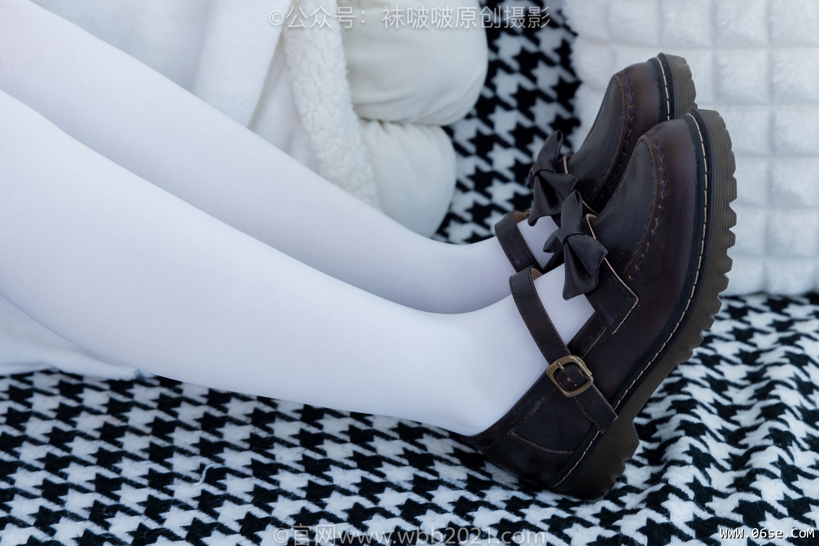 图片[73]-BoBoSocks袜啵啵 No.325 甜甜圈 -皮鞋、厚白丝[145P]-六色网