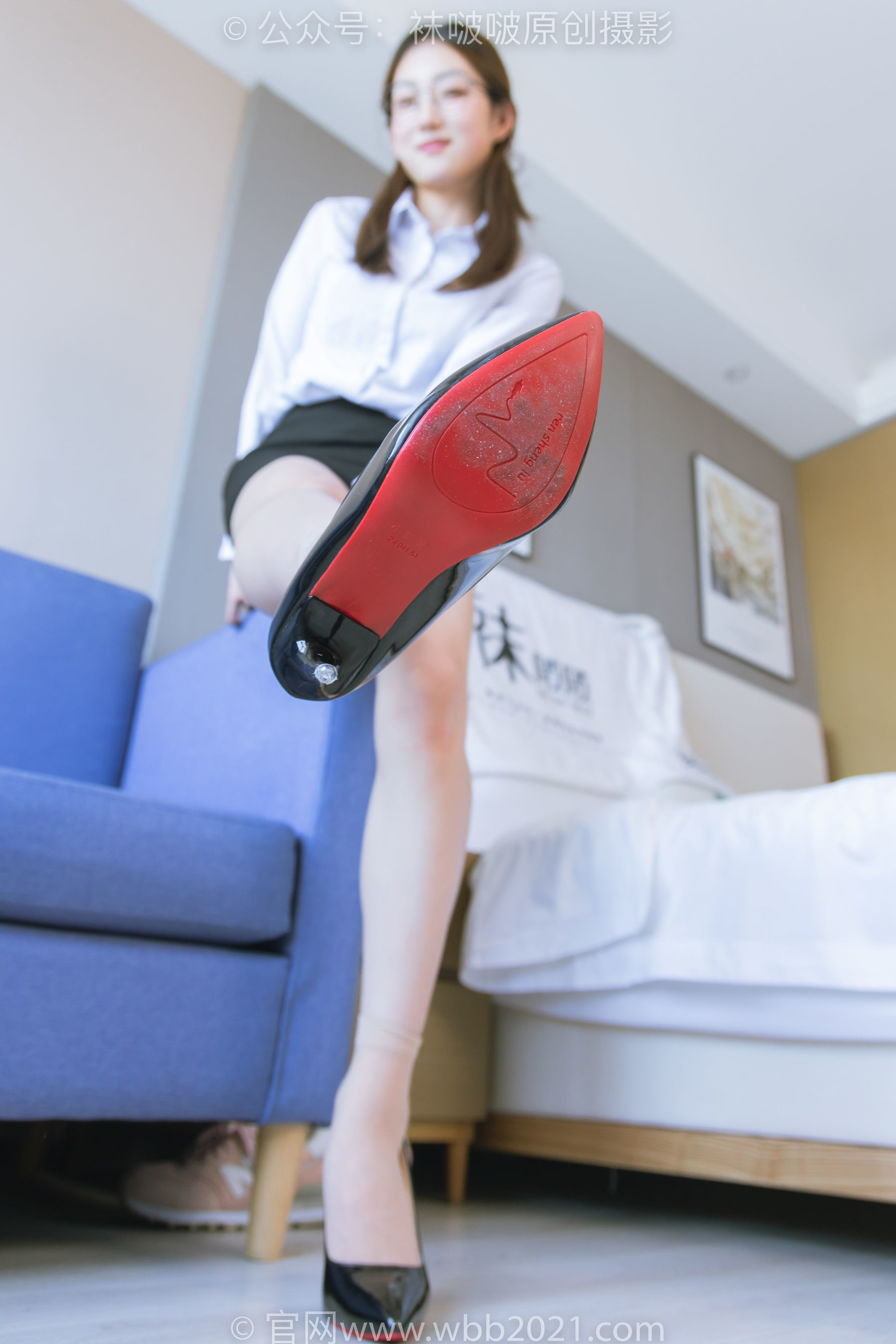 图片[102]-BoBoSocks袜啵啵 No.246 小沫 -高跟鞋、绿色丝袜、短肉丝、短黑丝、裸足、ol制服[140P]-六色网