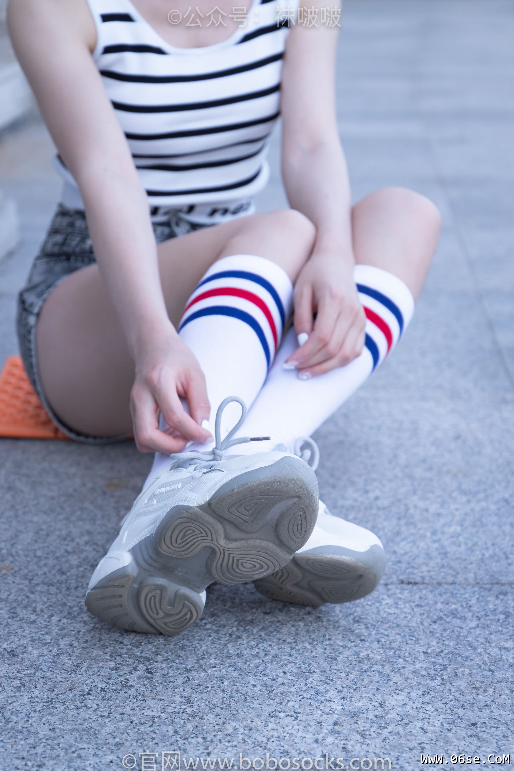 图片[26]-BoBoSocks袜啵啵 No.006 小米-运动鞋、白色小腿袜、裸足[130P]-六色网