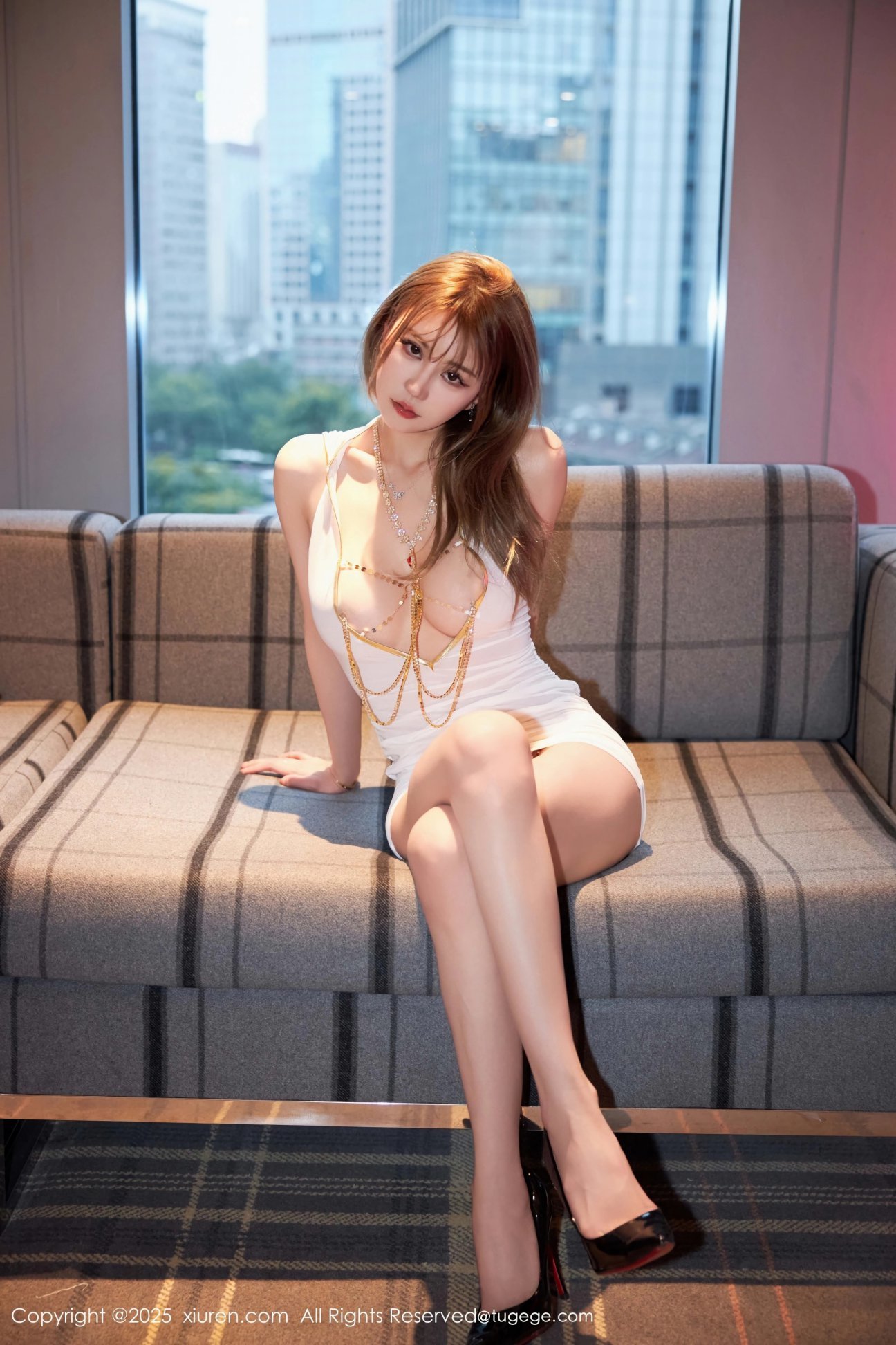 图片[2]-[XIUREN秀人网] 2025.04.09 NO.10127 Zoe柚柚[71P]-六色网