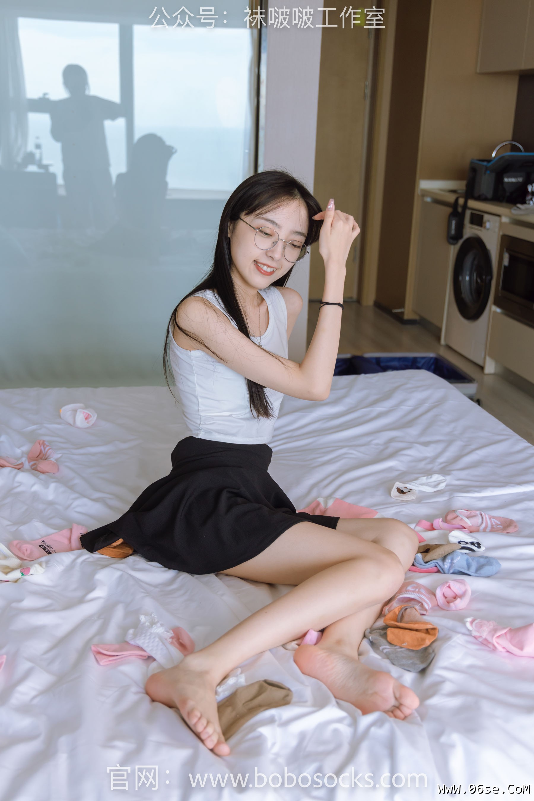 图片[20]-BoBoSocks袜啵啵 No.127 稚予-麦昆板鞋、两双自然穿旧棉袜、裸足[139P]-六色网