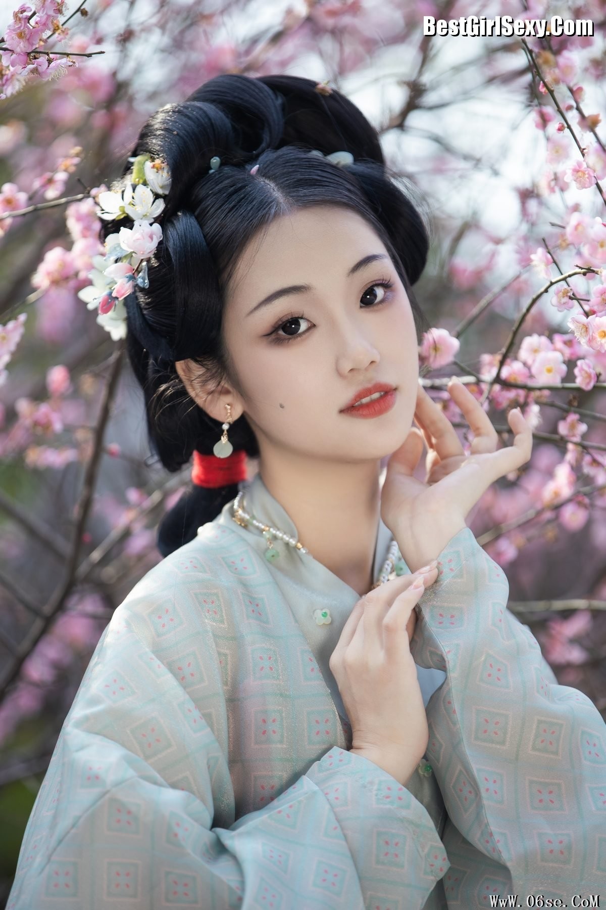 图片[27]-YiTuYu艺图语 Vol.3792 Wan Jiang Ting[33P]-六色网