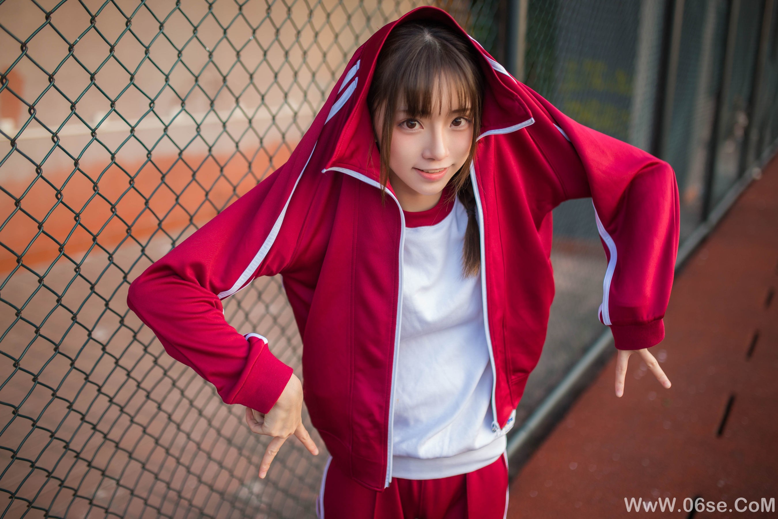 图片[6]-动漫博主Kitaro_绮太郎 红色运动服女孩[13P]-六色网