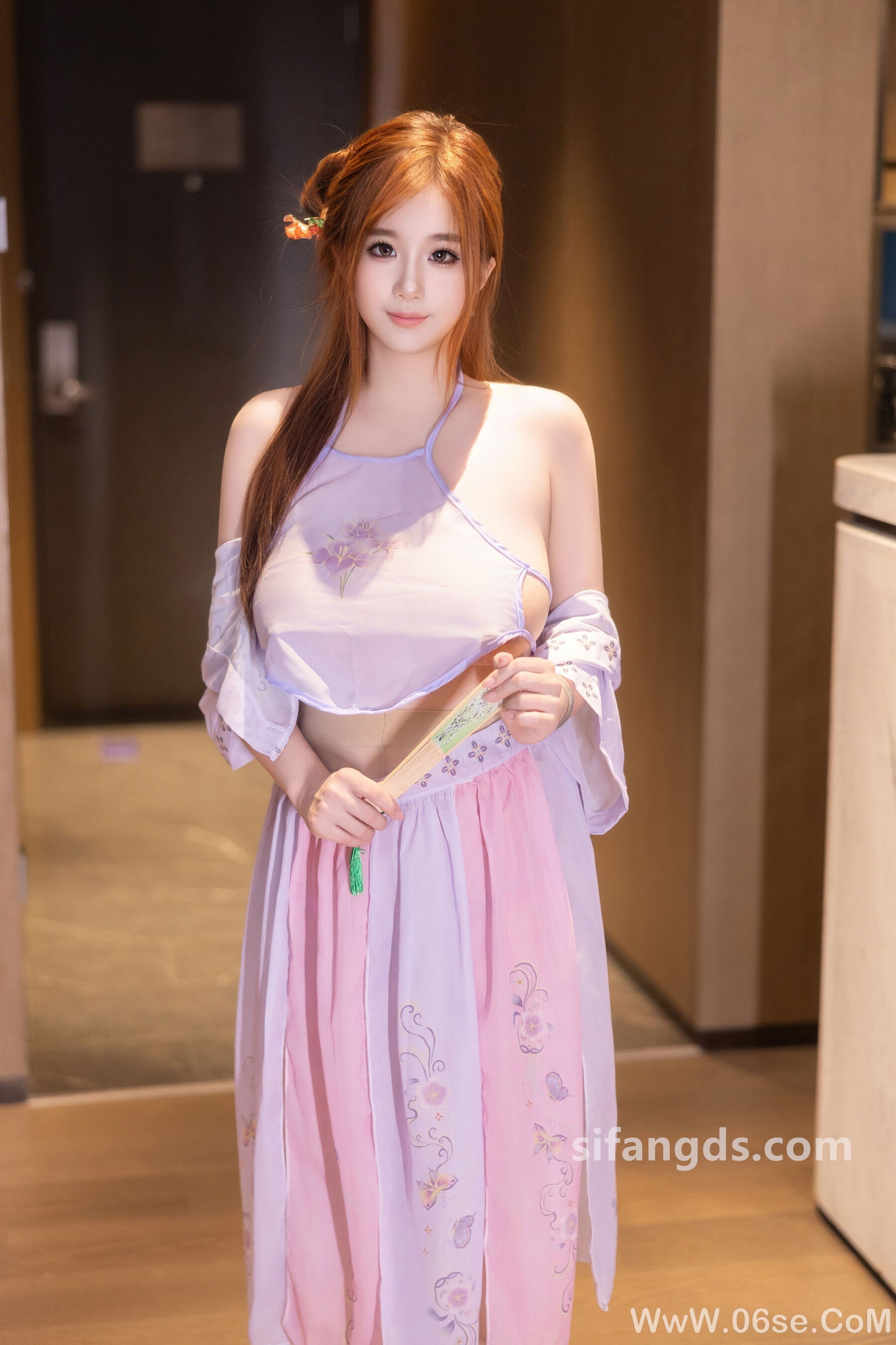 私购流出 NO.9178 小肉肉咪《私购流出》[83P + 4V]-六色网