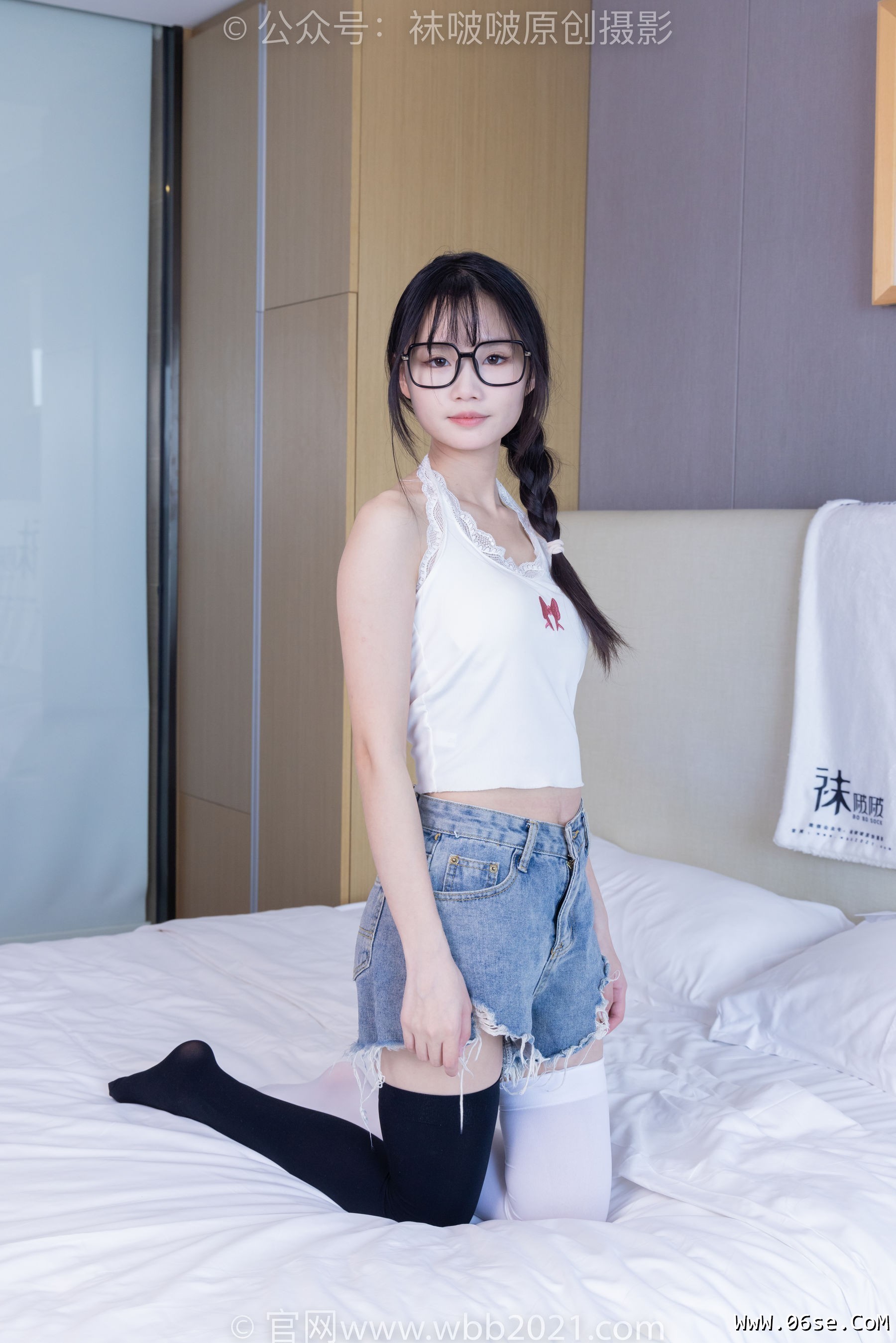 图片[89]-BoBoSocks袜啵啵 No.390 甜甜圈 -板鞋、厚黑丝大腿袜、厚白丝大腿袜[148P]-六色网