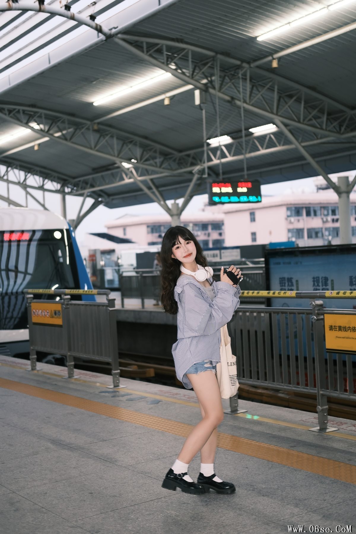 图片[11]-YiTuYu艺图语 Vol.5530 Lin Lin[24P]-六色网