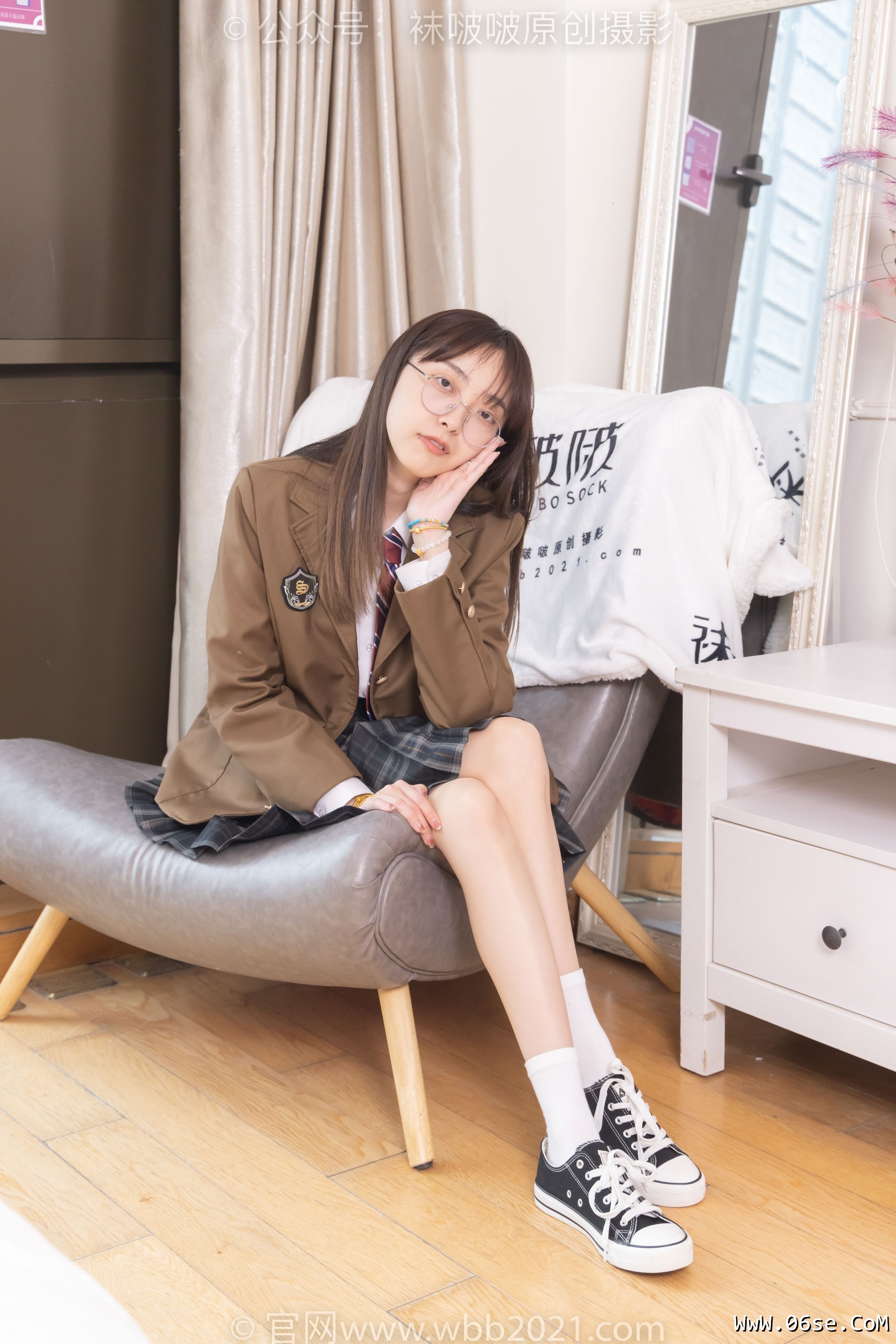 图片[120]-BoBoSocks袜啵啵 No.370 稚予 -板鞋、白棉袜、灰色棉船袜[140P]-六色网