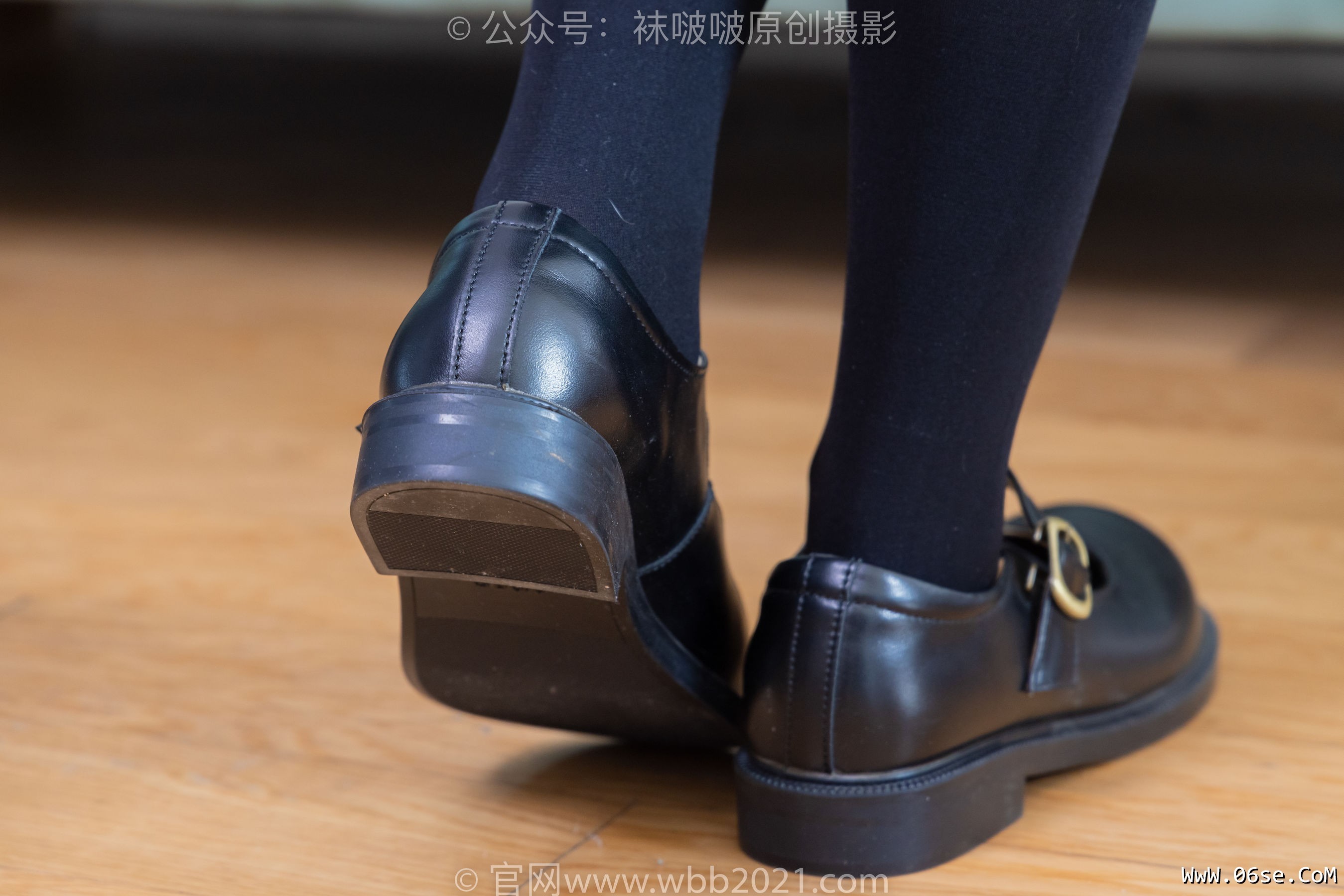 图片[38]-BoBoSocks袜啵啵 No.362 甜甜圈 -两双皮鞋、厚肉丝、厚黑丝、ol制服[230P]-六色网