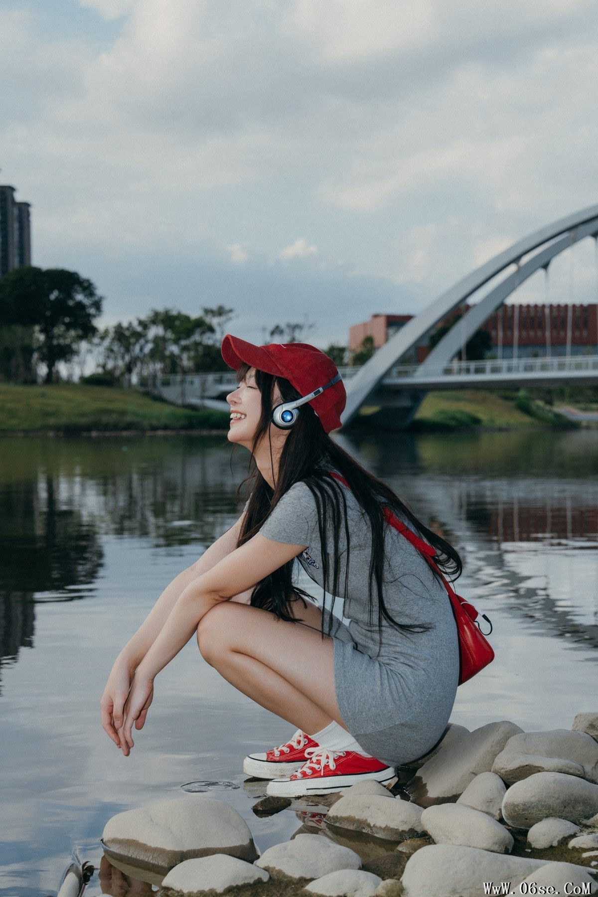 图片[25]-YiTuYu艺图语 Vol.4217 Qi Qi[82P]-六色网