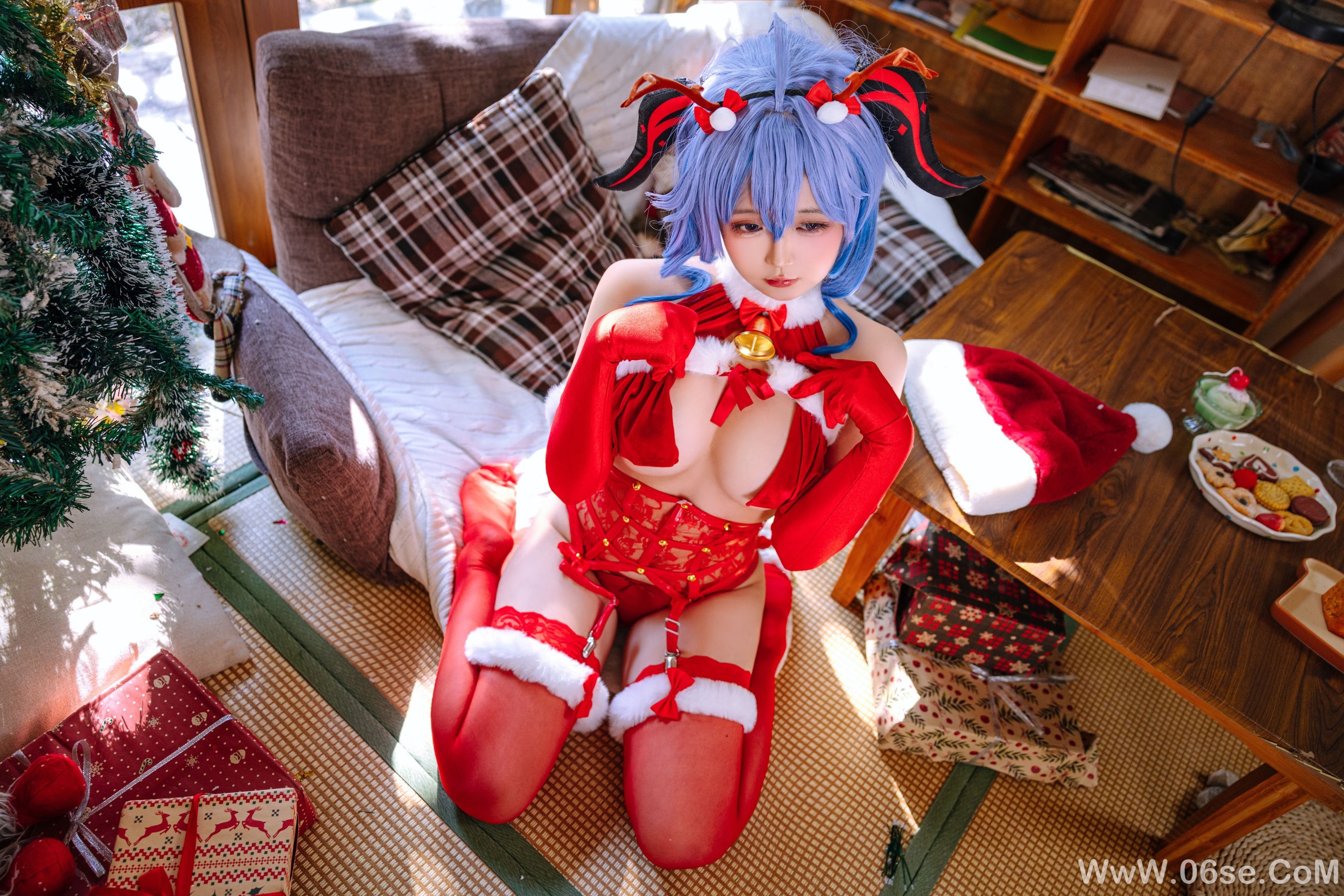 图片[23]-Cosplay日奈娇 – 甘雨圣诞[34P]-六色网