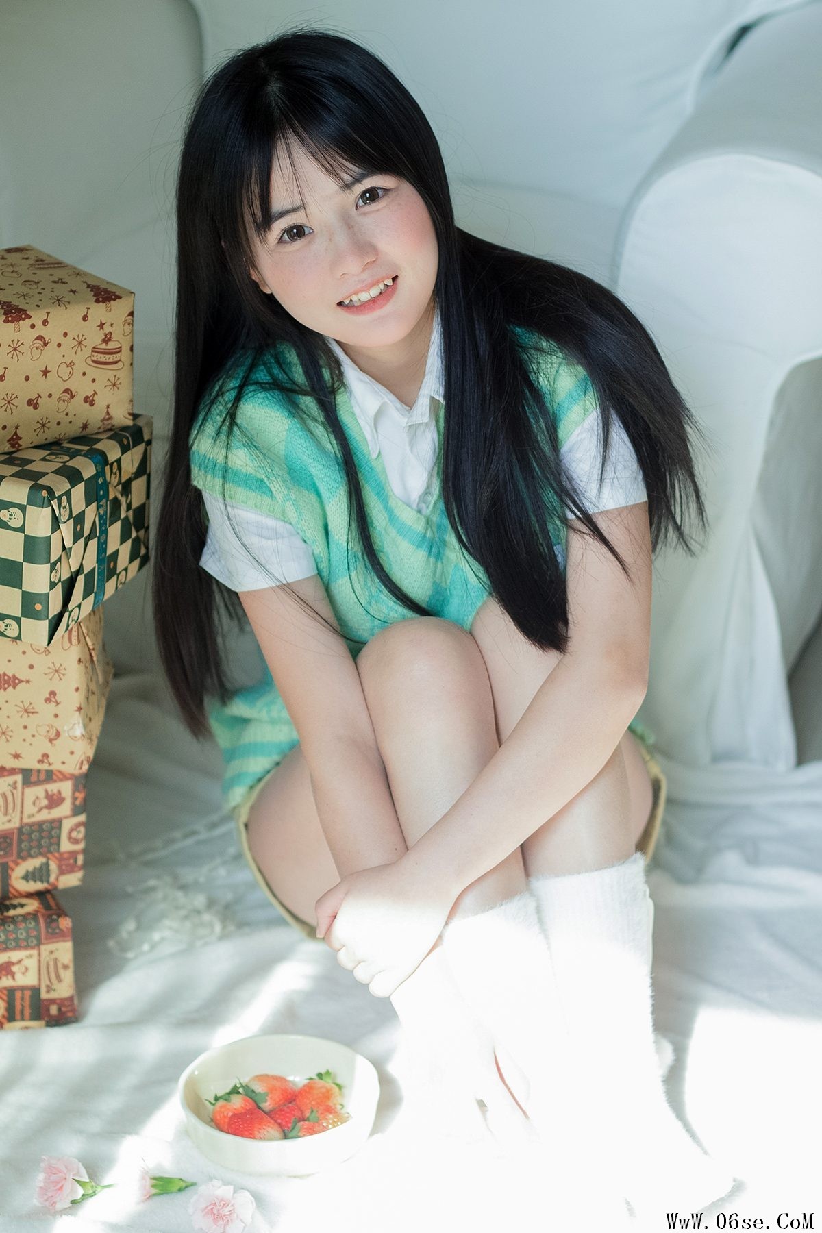 YiTuYu艺图语 Vol.6151 Xiao Yi Mei Mei Cute[27P]-六色网