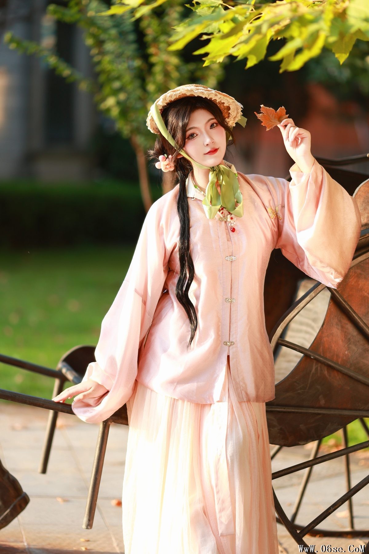 图片[19]-YiTuYu艺图语 Vol.5560 KaiLin Jiang[47P]-六色网