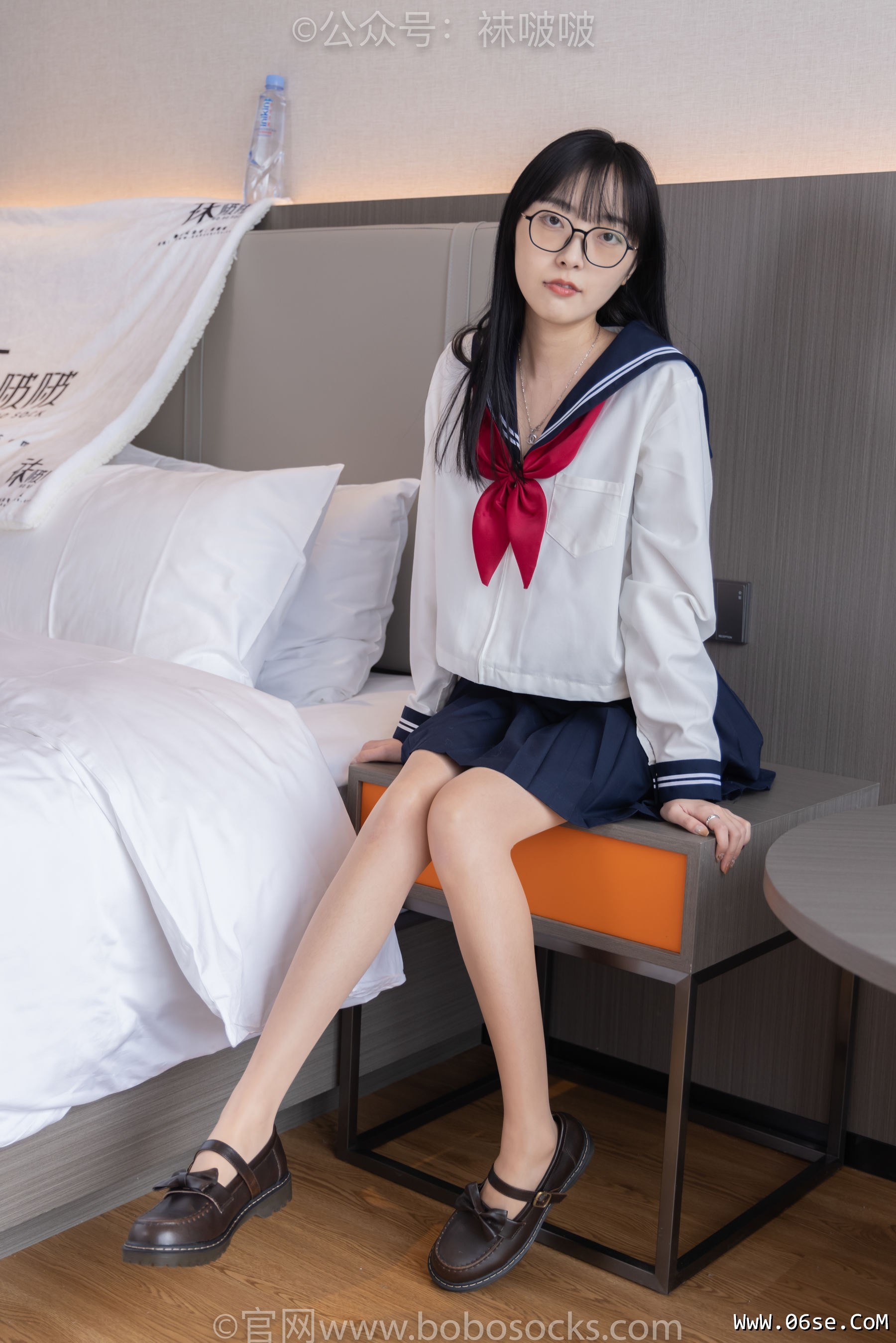 图片[29]-BoBoSocks袜啵啵 积分限定作品005 稚予-JK制服、皮鞋、油亮肉丝、踩蛋糕[133P]-六色网