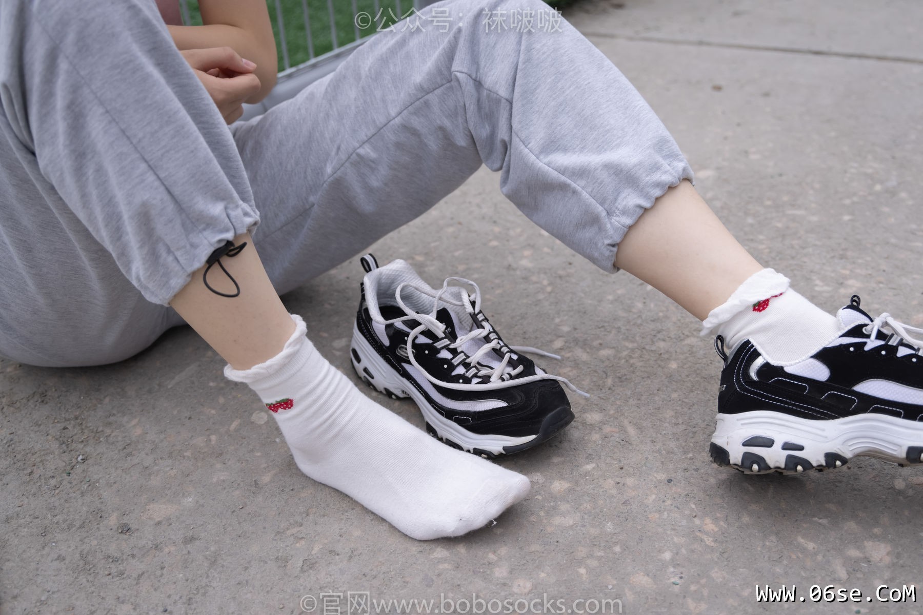 图片[53]-BoBoSocks袜啵啵 No.016 熊熊-斯凯奇运动鞋、棉袜、裸足[147P]-六色网