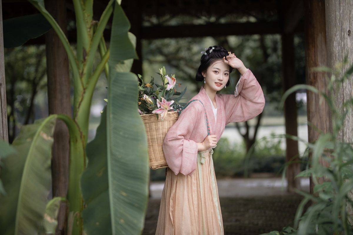 图片[24]-YiTuYu艺图语 Vol.5566 Ting Er[25P]-六色网