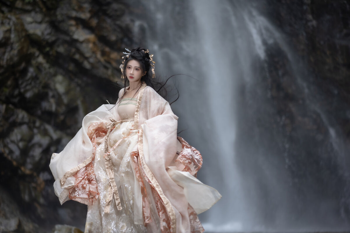 图片[4]-YiTuYu艺图语 Vol.6314 Qi Luo Sheng De Xiao Su Su[27P]-六色网
