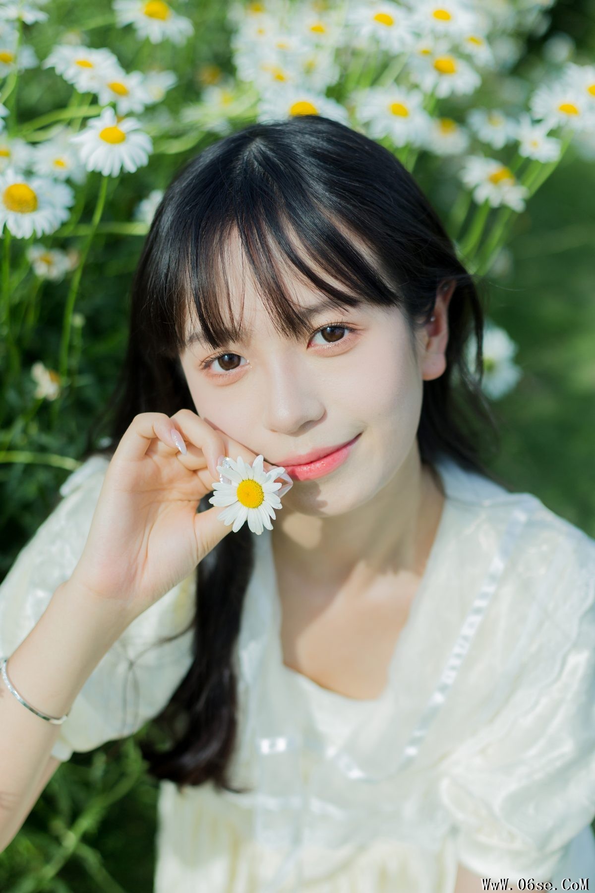 图片[22]-YiTuYu艺图语 Vol.4815 Yan Yun Lin Er[35P]-六色网